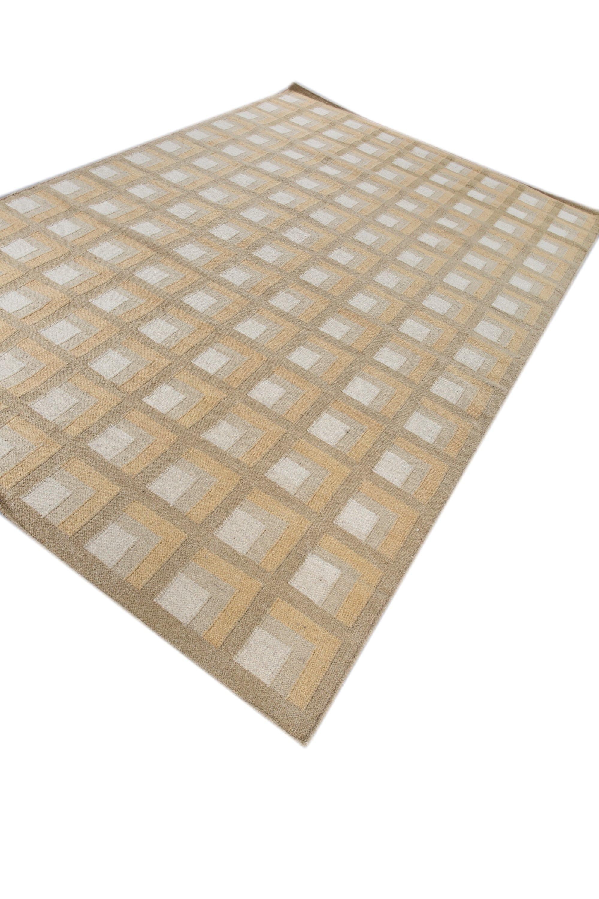 This 8' x 10' Jaipur wool rug in royal gold and sunflower is a radiant addition to any space, crafted by skilled artisans with a contemporary textural design. The rich gold tones evoke warmth and sophistication, while the high-quality wool offers a