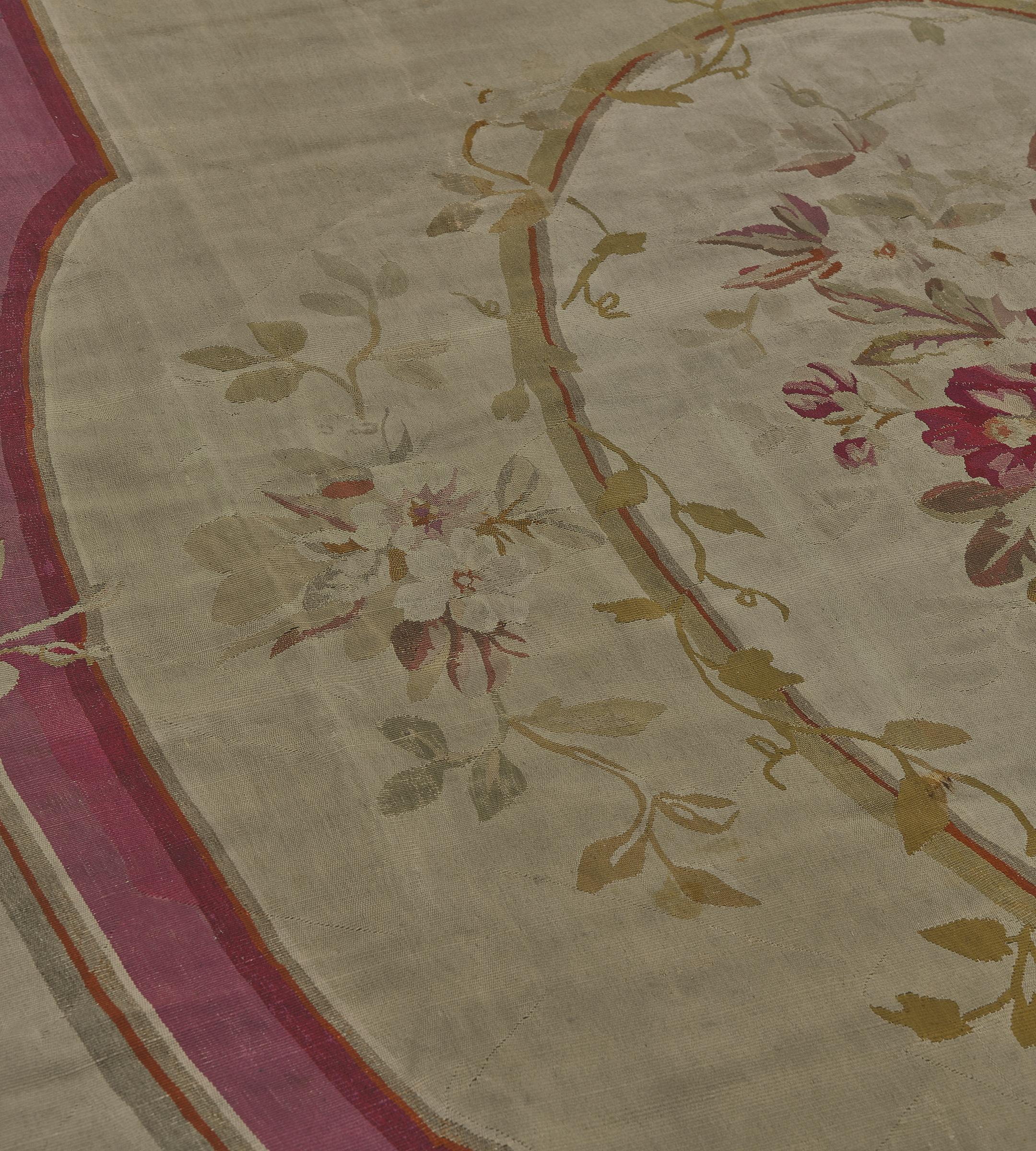 Francese Tappeto Aubusson tradizionale rosso francese in lana annodato a mano in vendita