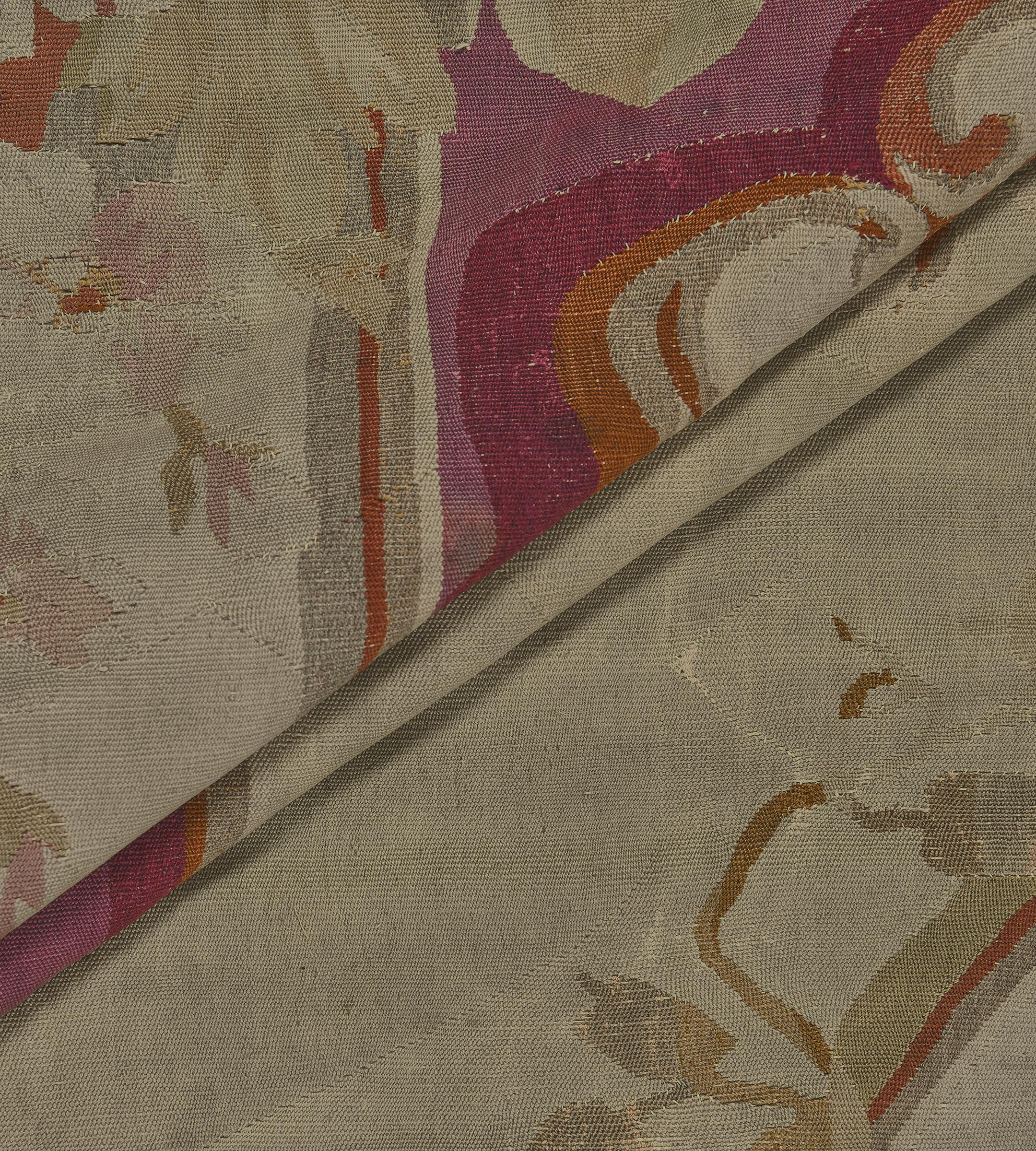 Tappeto Aubusson tradizionale rosso francese in lana annodato a mano in vendita 2
