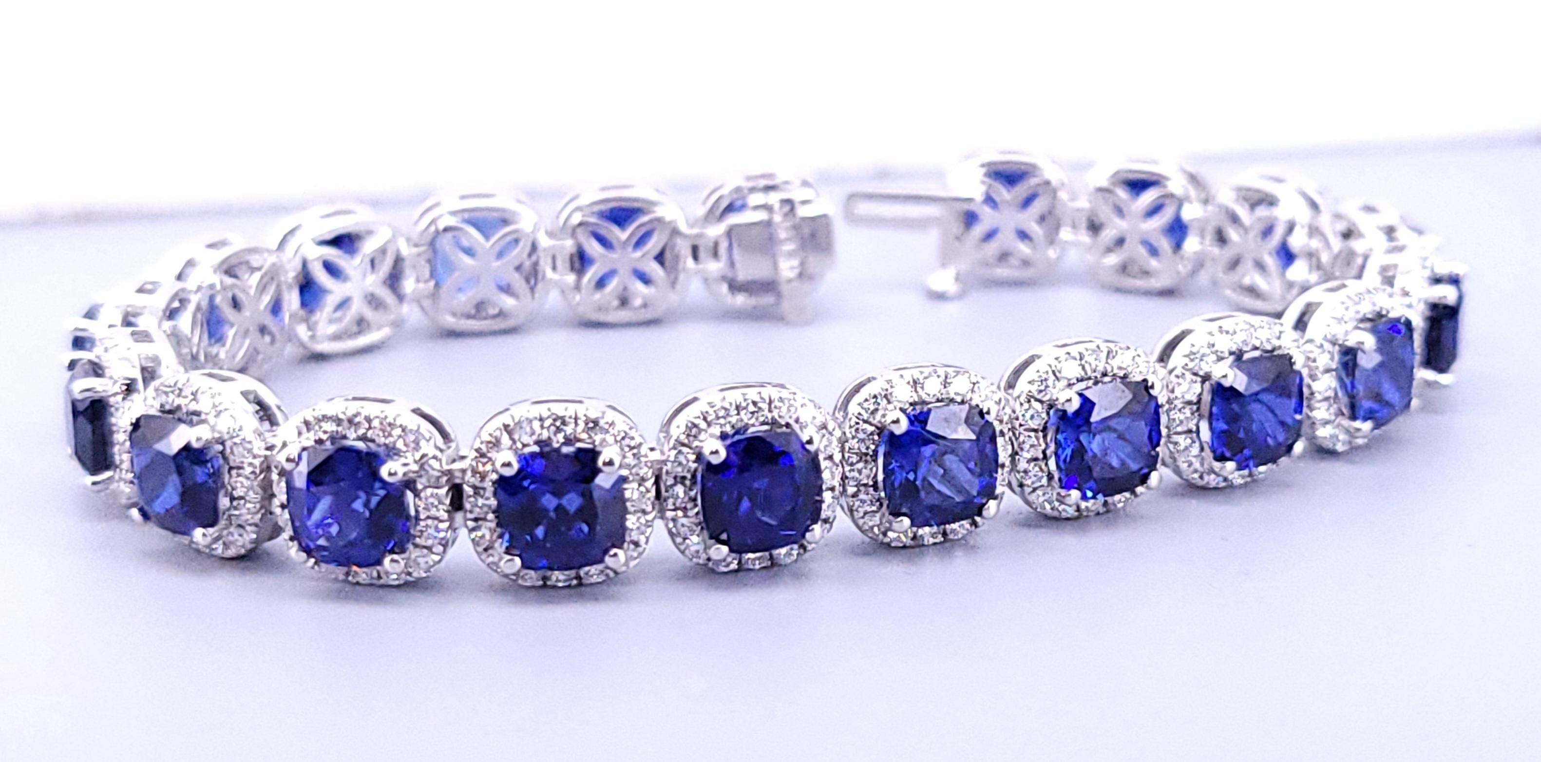 Hand Made 14K White Gold Bracelet with Sapphire & Diamonds Corte redondo en venta