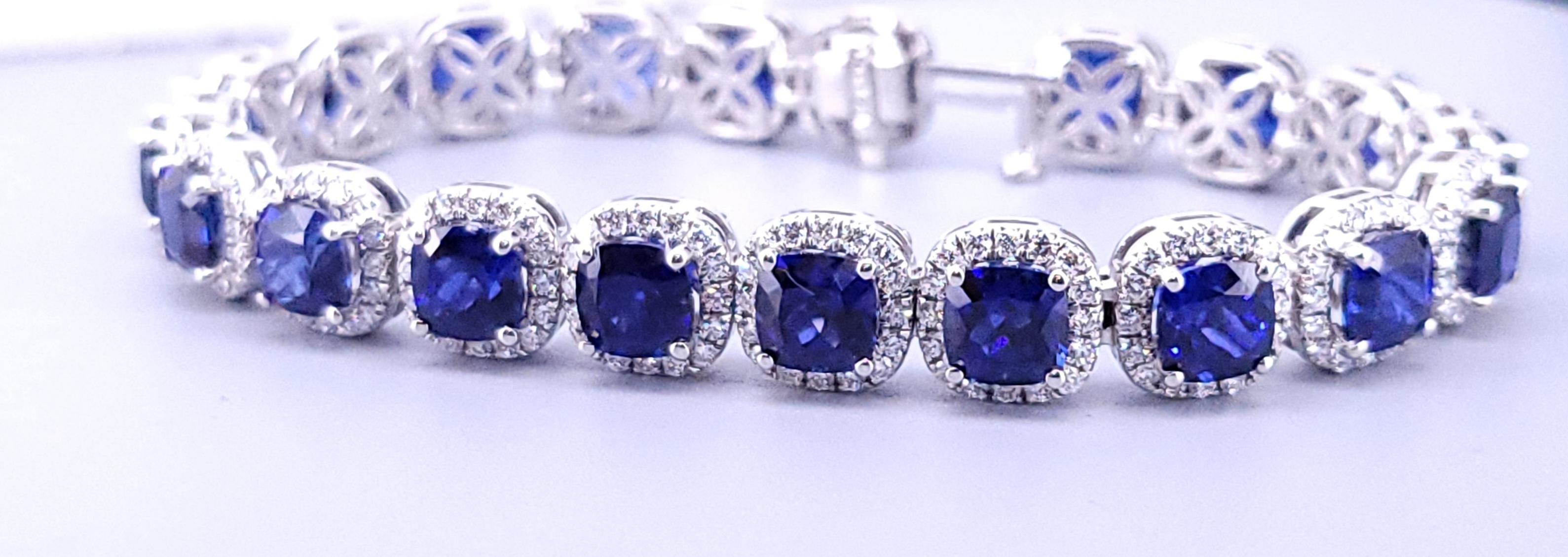 Hand Made 14K White Gold Bracelet with Sapphire & Diamonds en Nuevo estado para la venta en New York, NY