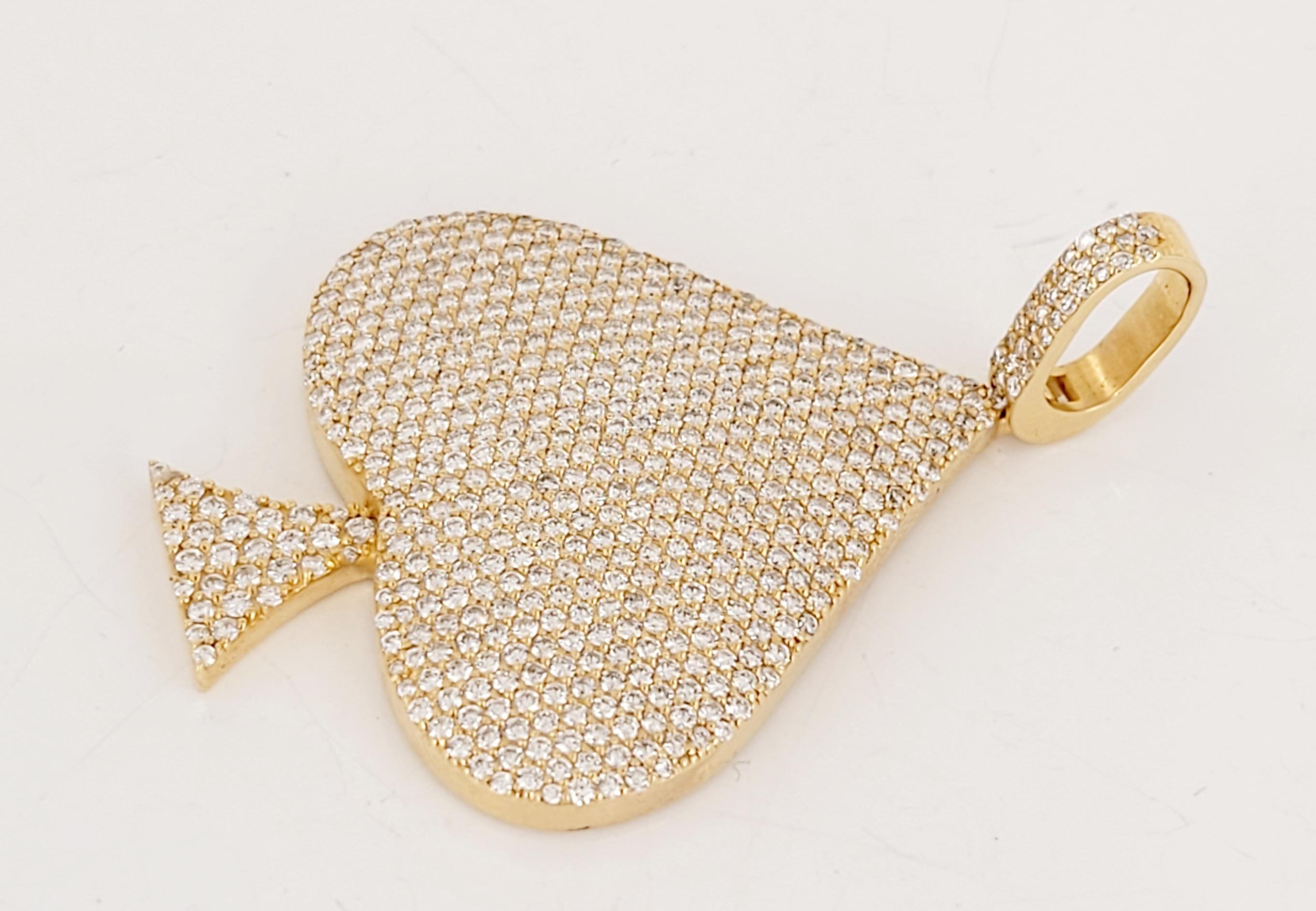 Hand -Made 14K Y Gold Heart Pendant with Diamonds In New Condition For Sale In New York, NY