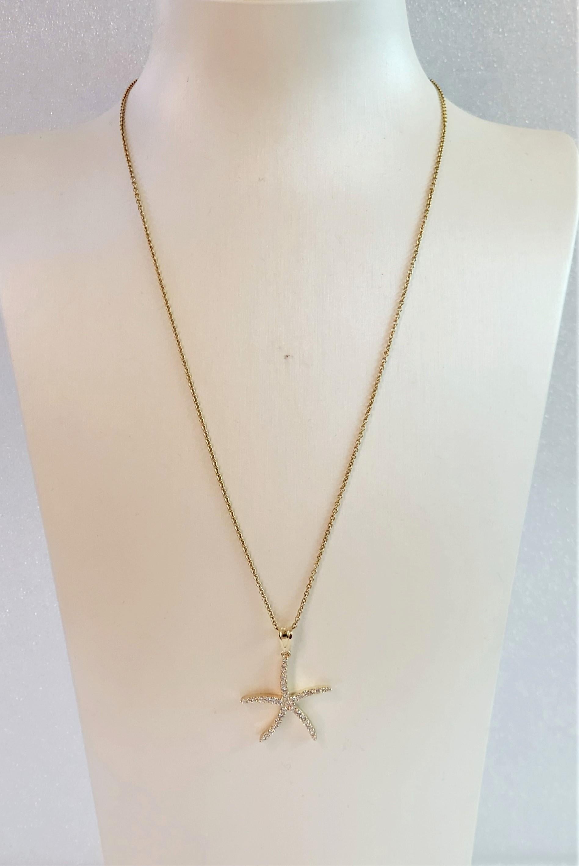 Hand Made 14K Amarillo  Cadena colgante de oro con diamantes Corte redondo en venta