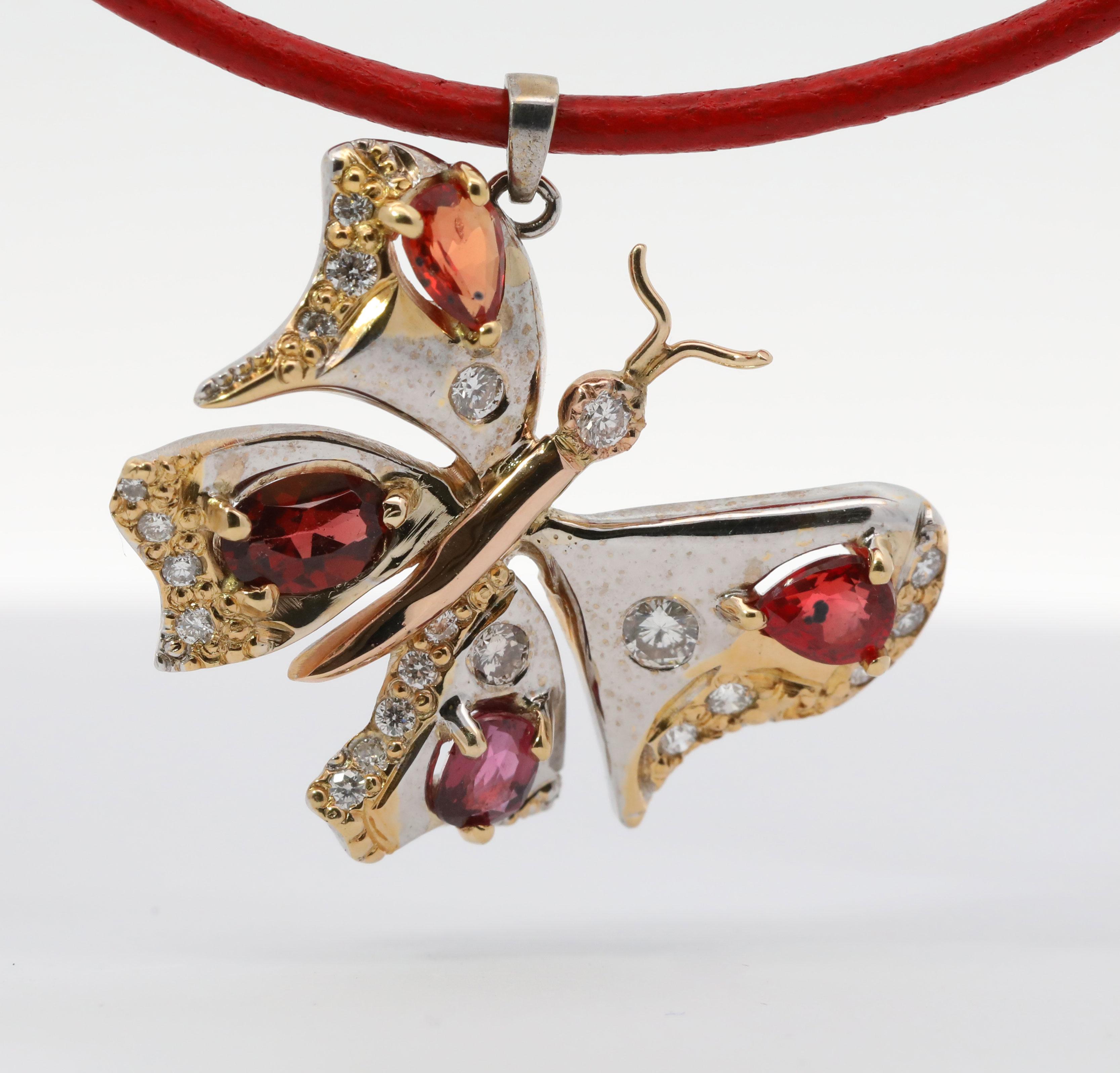 Moderne Hand Made 14K or jaune / blanc, saphir de couleur naturelle, diamants naturels Ne en vente