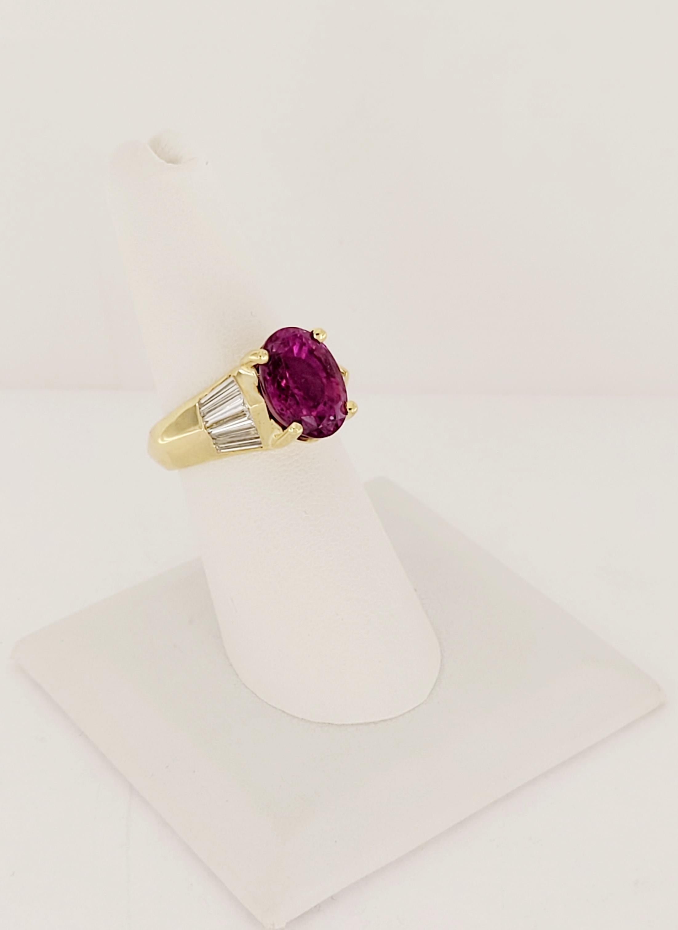 Hand Made ring with diamonds
18K Yellow Gold 
Gender Women
Condition New 
Ring Size 7
Main Stone Pink Sapphire 
Sapphire 6.82cts 
Diamonds 2.75ct
Clarity VVS
Color Grade E 
Weight 12.7gr
This ring is Resizable  
Retail Price $17,800