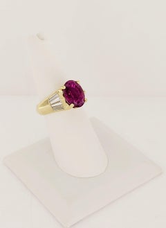 Hand Made  18K Yellow  Gold ring Pink Sapphire with Diamonds