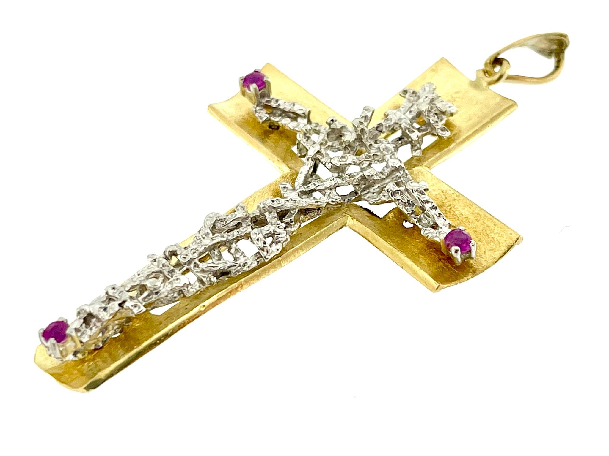 Brilliant Cut Hand-Made 18kt Gold Italian Crucifix with Rubies For Sale