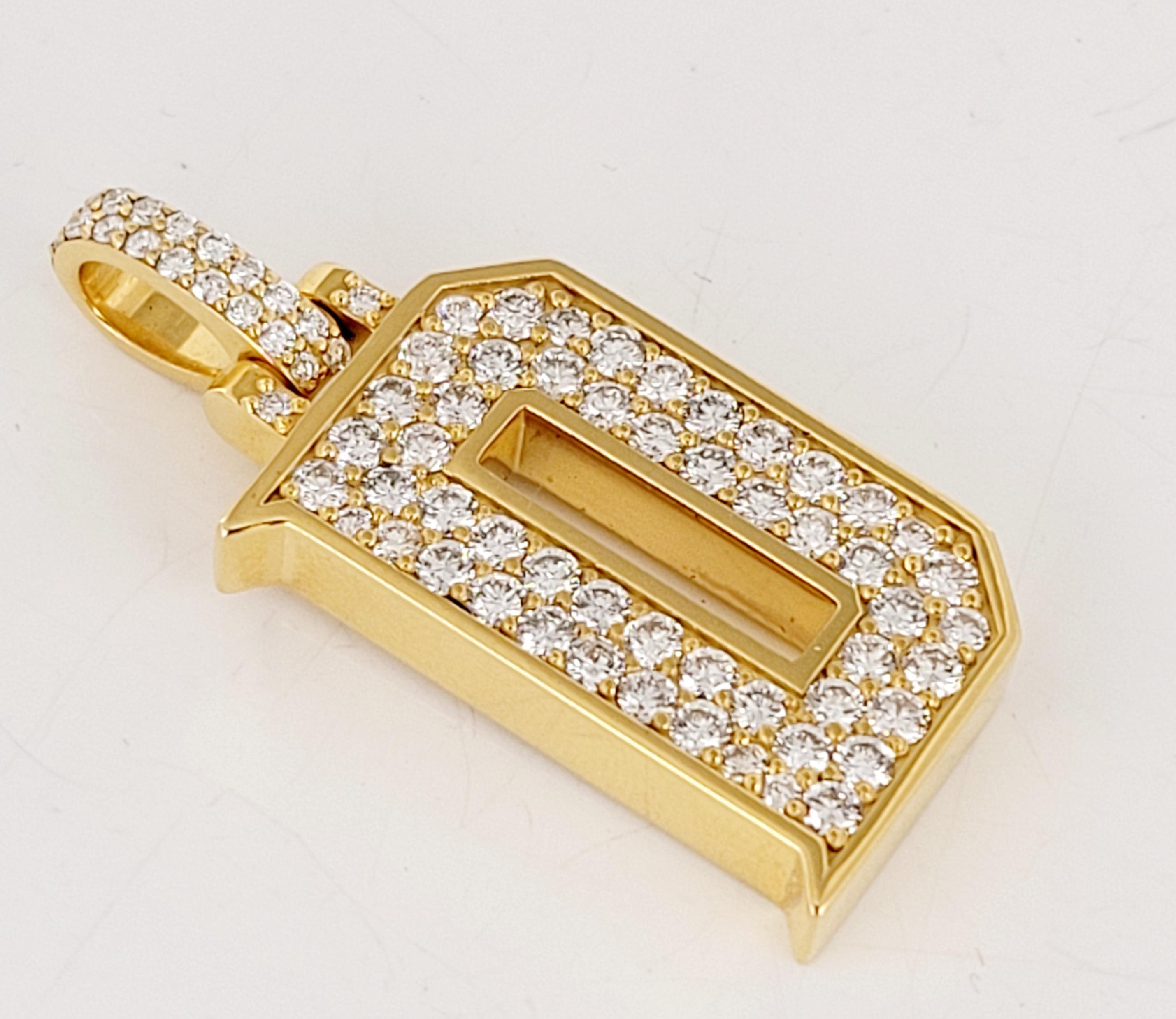 Hand-Made 18KY gold  D pendant with diamonds In New Condition For Sale In New York, NY
