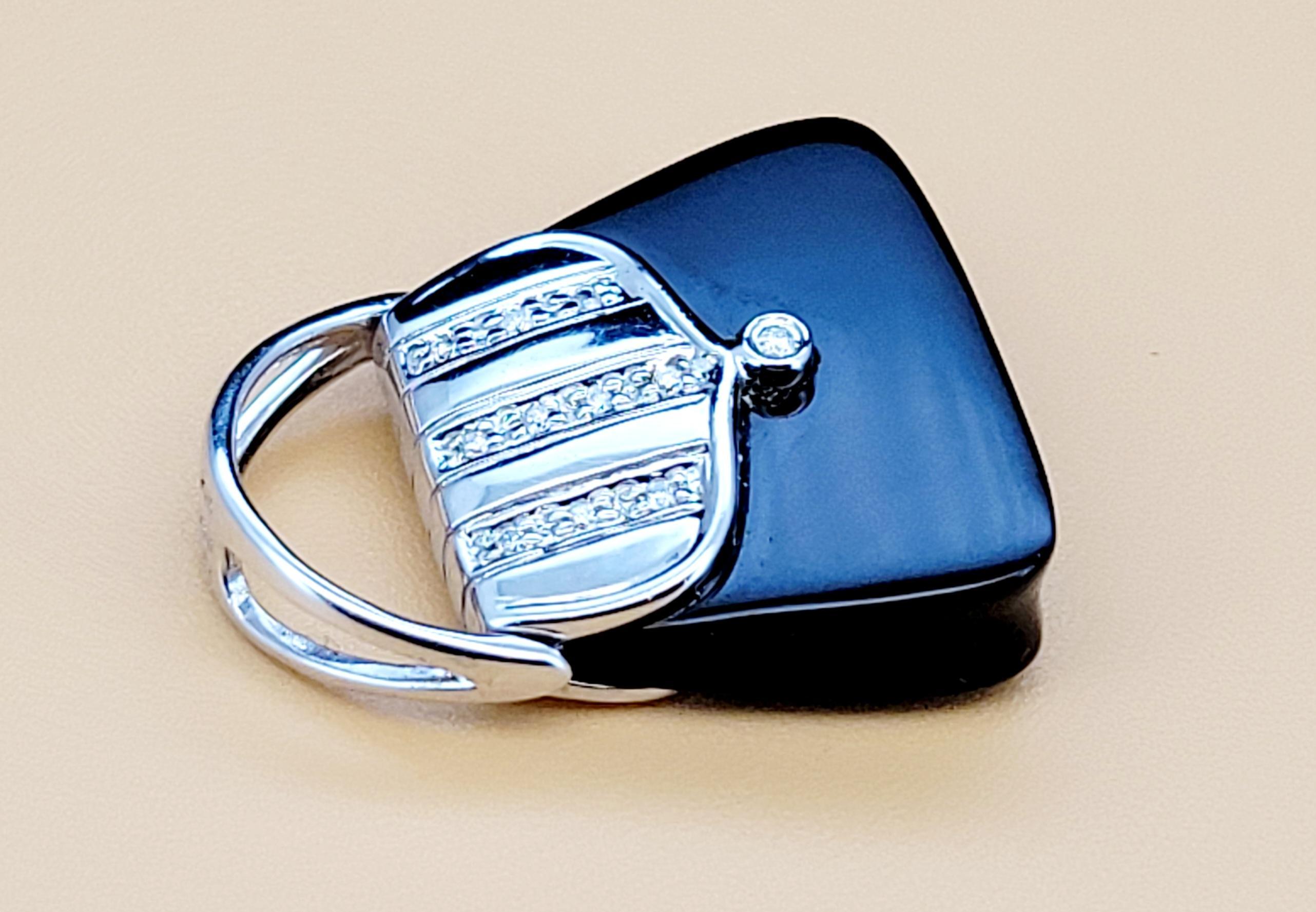Round Cut Hand-Made Bag Pendant in 14K White Gold with Diamonds For Sale