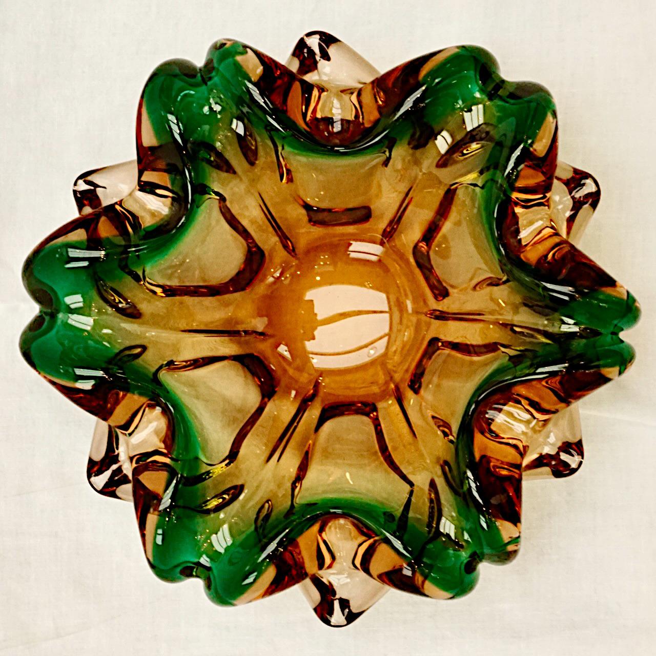 Mid-20th Century Hand Made Bronze and Green Art Glass Bowl, Circa 1960s For Sale