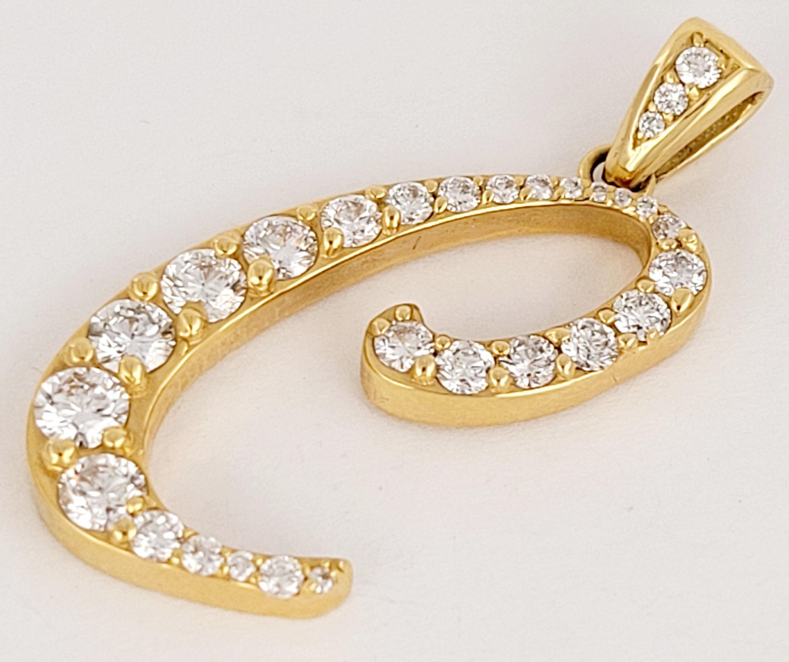 Pendentif en forme de lettre A.I.C. avec diamants, fait à la main
MATERIAL Or jaune 14K
Poids du pendentif : 5,5 gr

Diamants : 1.50ct
Clarté du diamant VS
Grade de couleur G

Hauteur du pendentif : 28.8mm
Largeur du pendentif : 4,2 mm
Épaisseur du