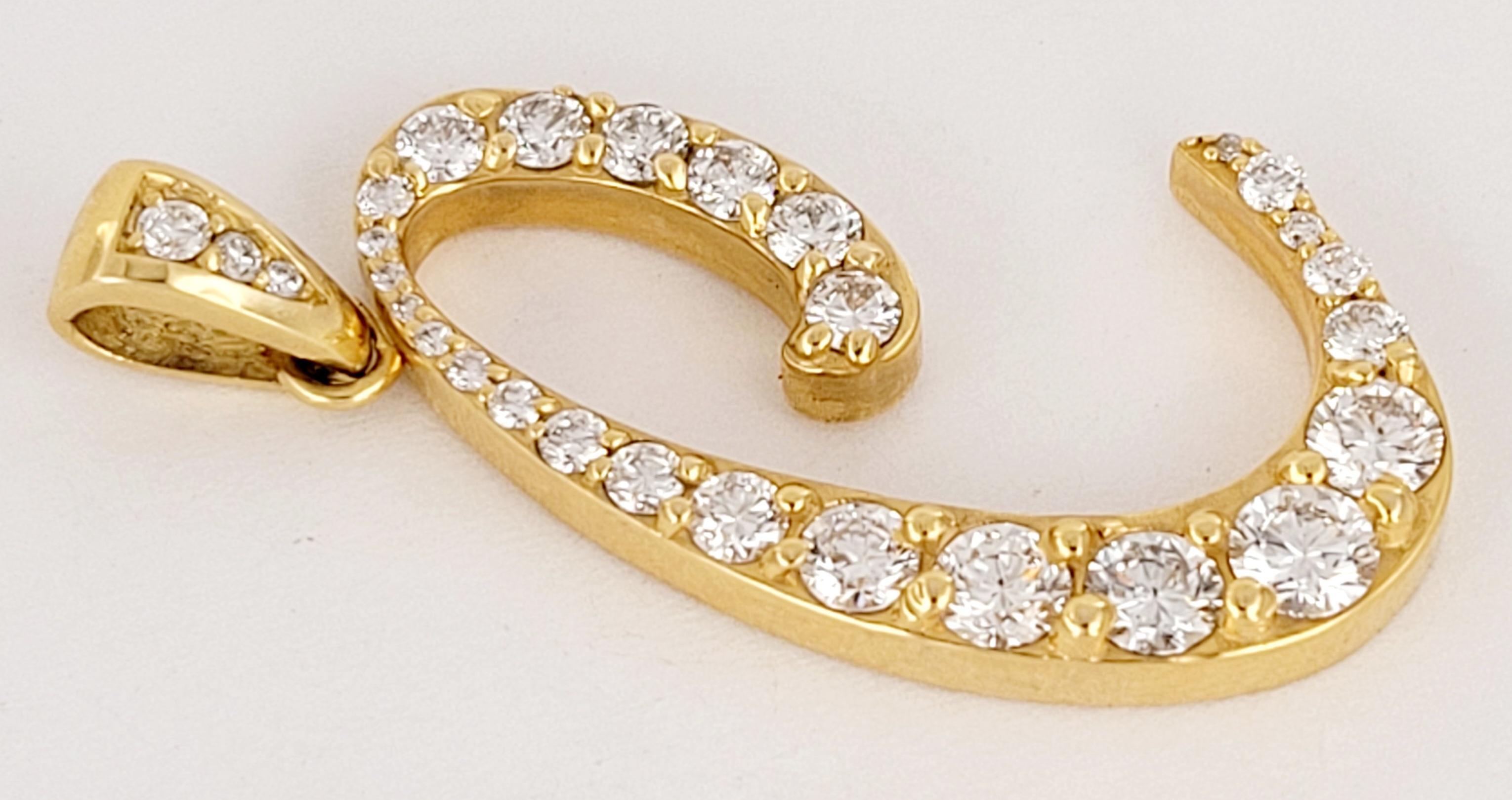 Taille ronde Hand Made A.I.C. en or jaune 14K  avec des diamants en vente
