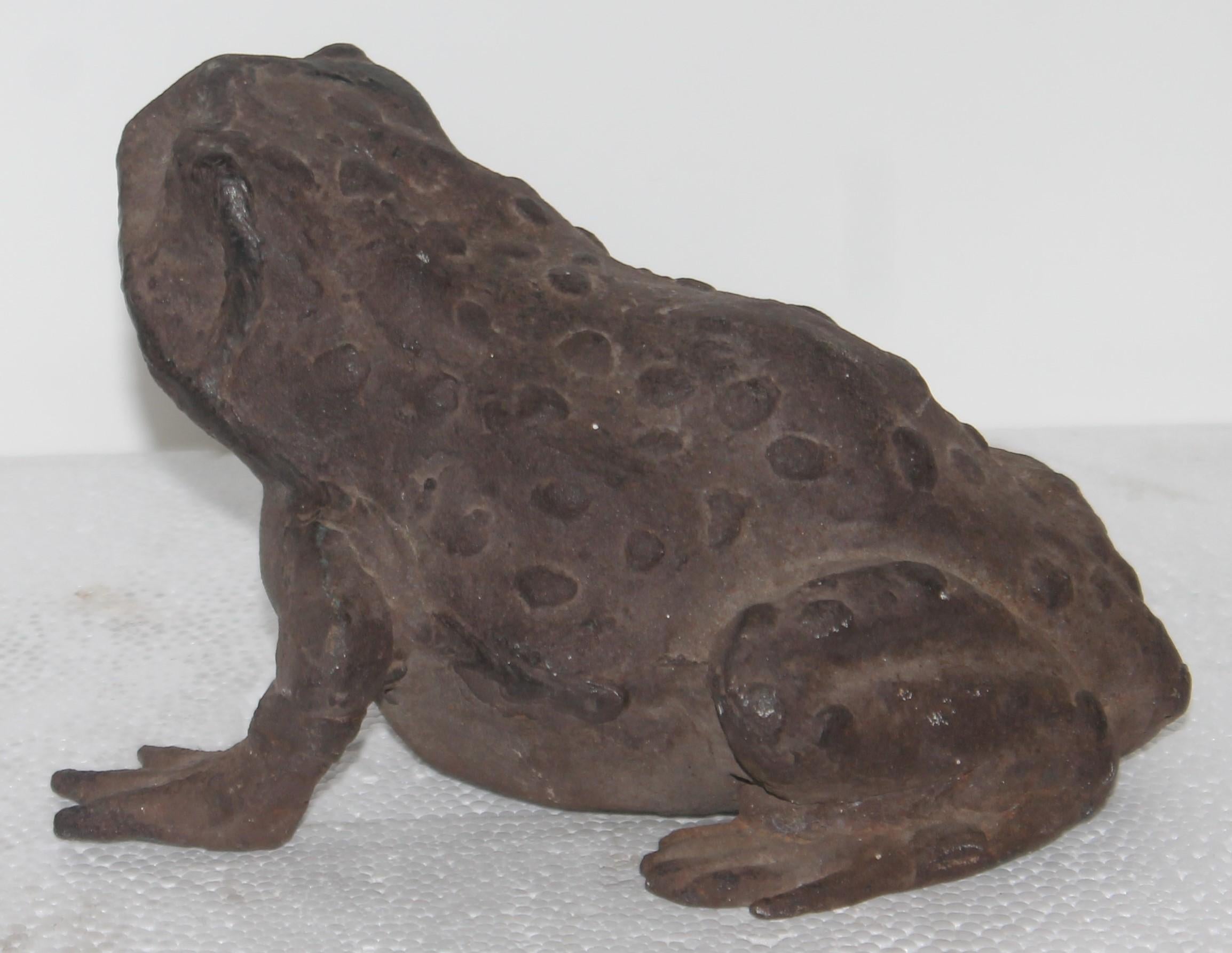 cast iron frog doorstop