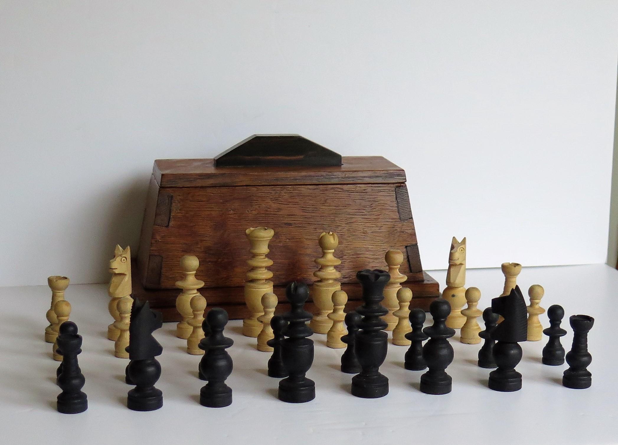 20th Century Handmade Complete Chess Set in Oak Dovetailed Box Apprentice Piece, circa 1920