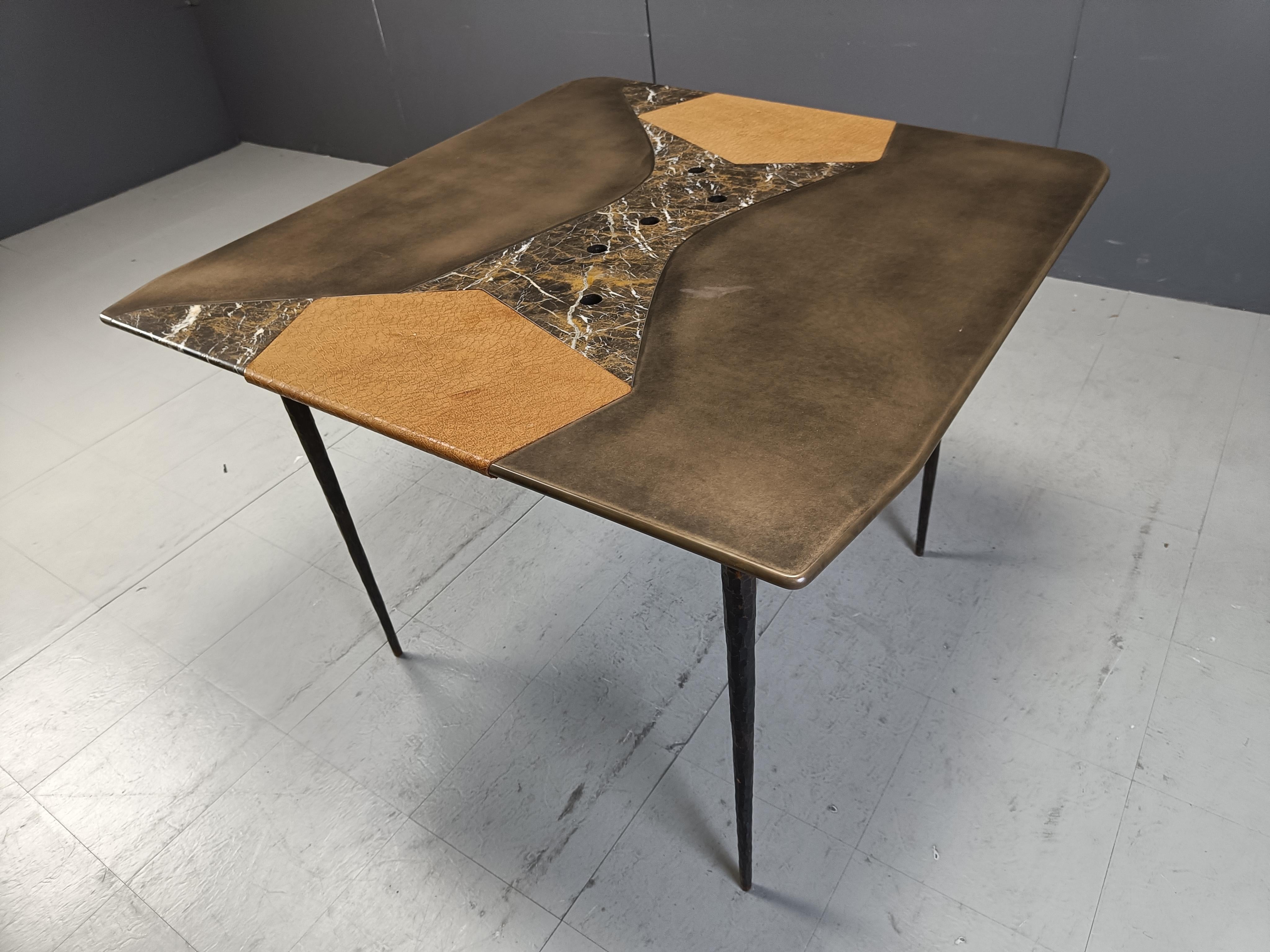 Hand Made Design Esstisch, 1990er Jahre im Angebot 4