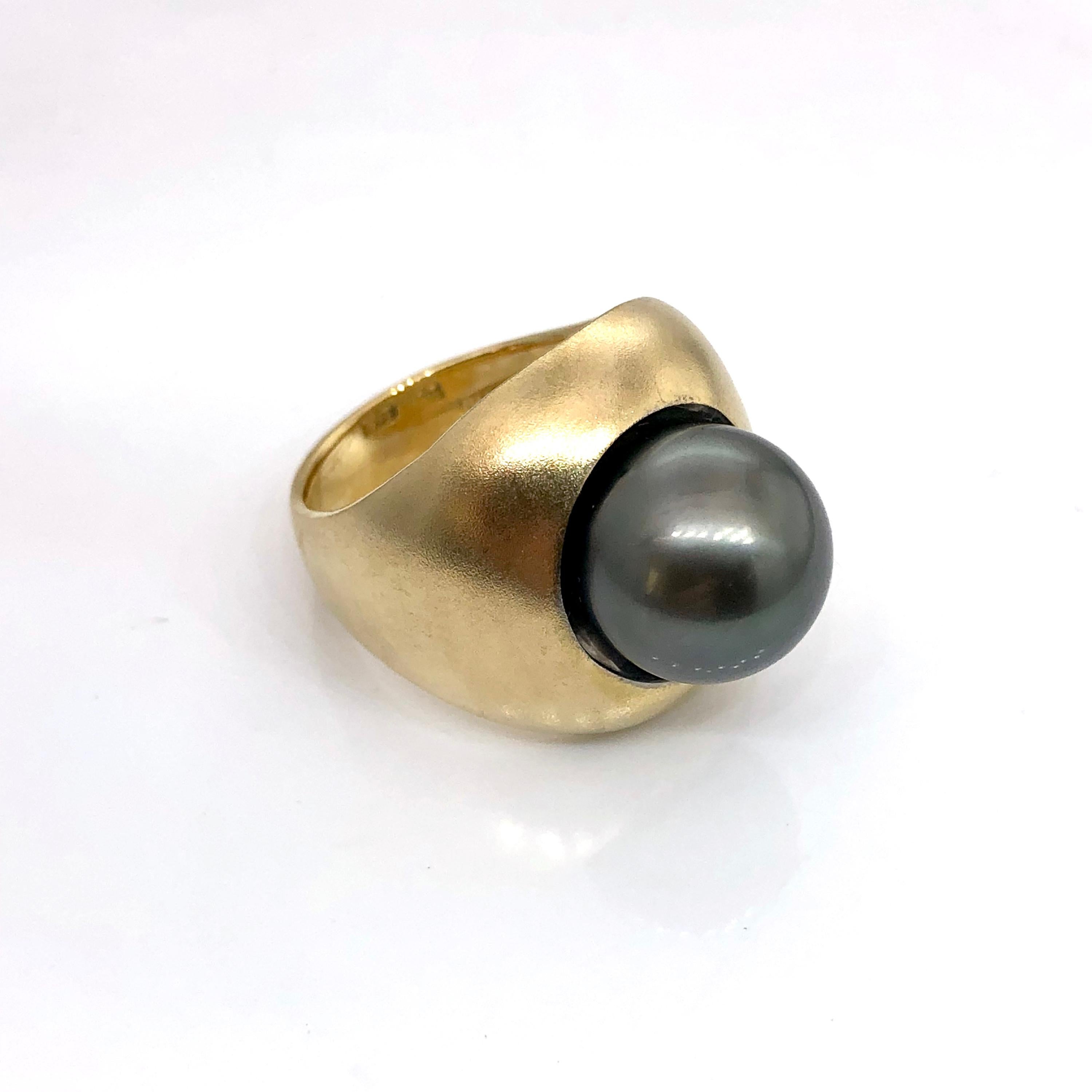 Hand Made Designers Ring Set with Black Tahitian Pearl In New Condition For Sale In MELBOURNE, VIC