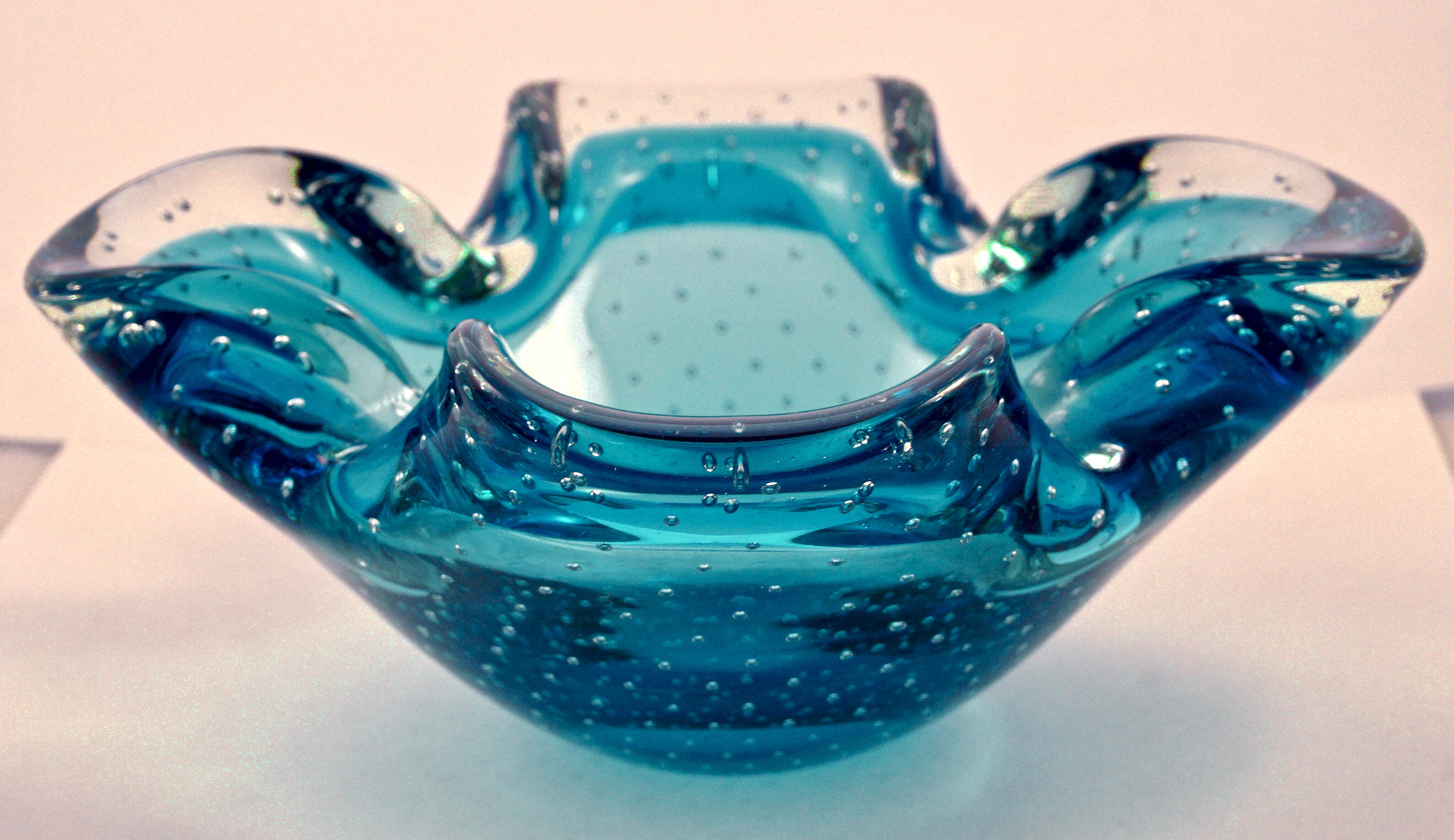 Hand Made Electric Blue and Clear Bubble Art Glass Ashtray, circa 1960s  In Good Condition In London, GB