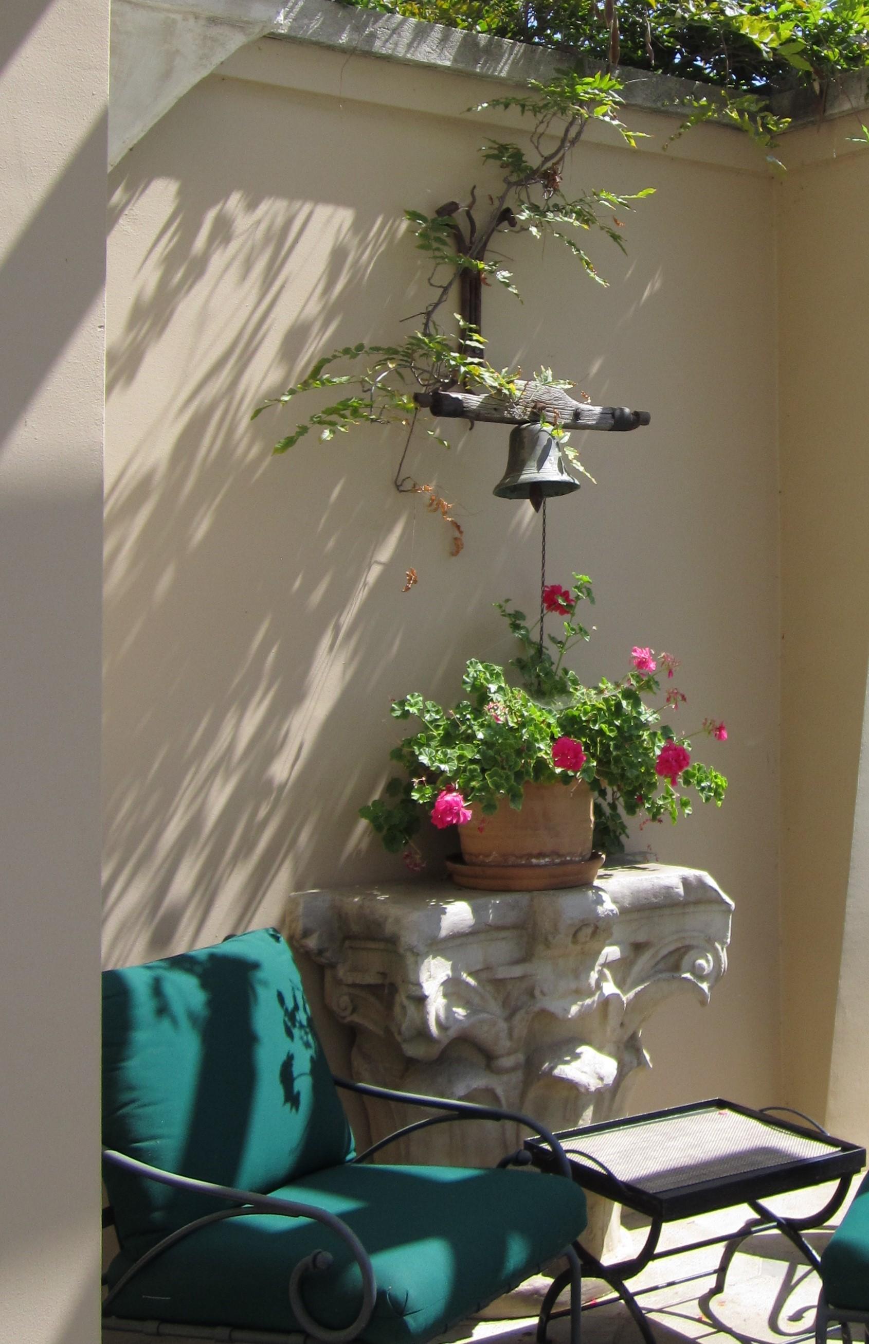 Hand Made Garden Rustic Farm Door Bell Antique Los Angeles CA Cloche Old Fashion en vente 10