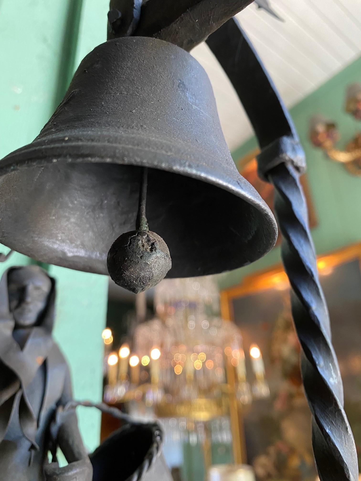 Hand Made Garden Rustic Farm Door Bell Antique Los Angeles CA Cloche Old Fashion en vente 2
