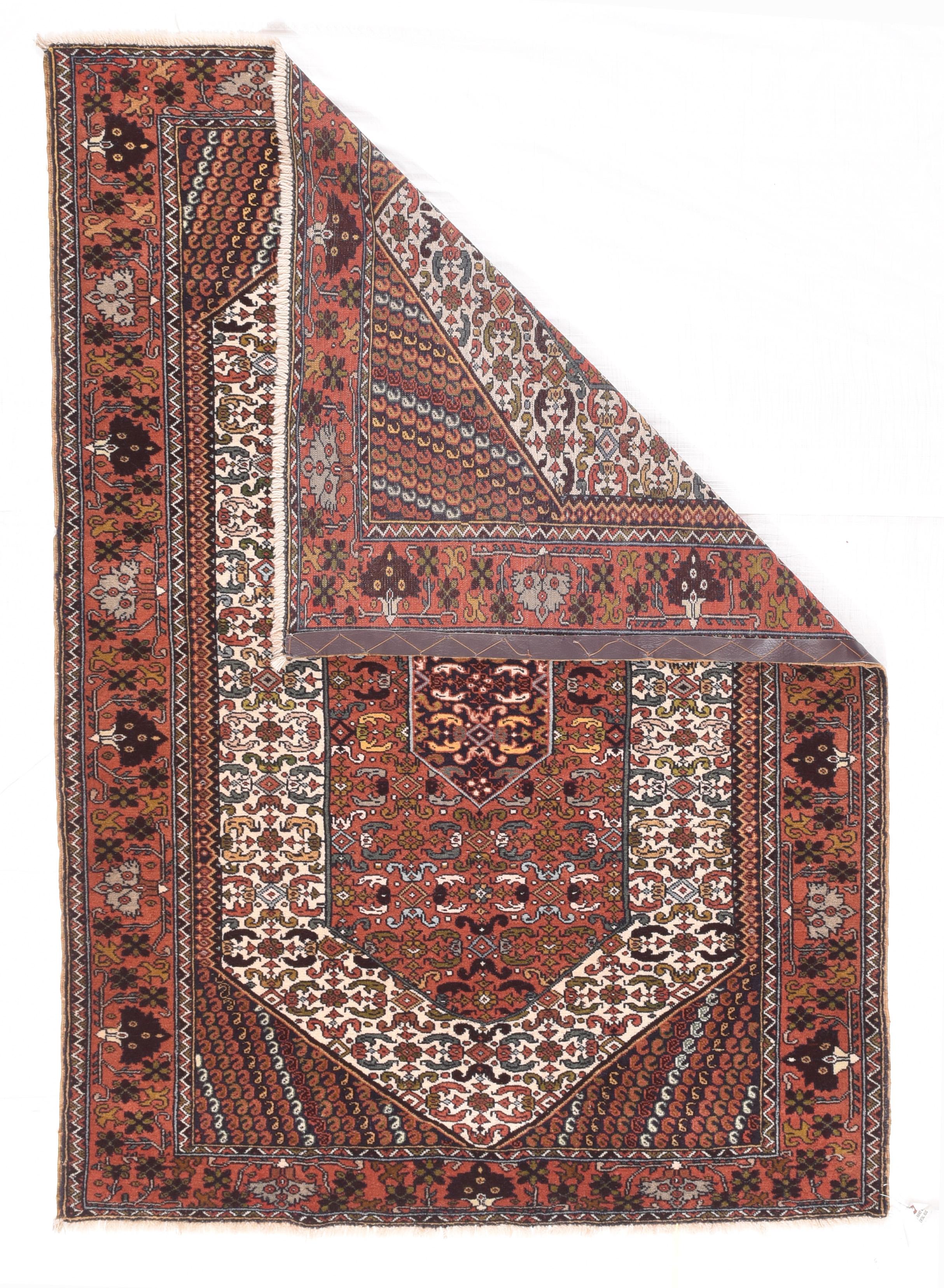 North East Persian Area Rug In Good Condition For Sale In New York, NY