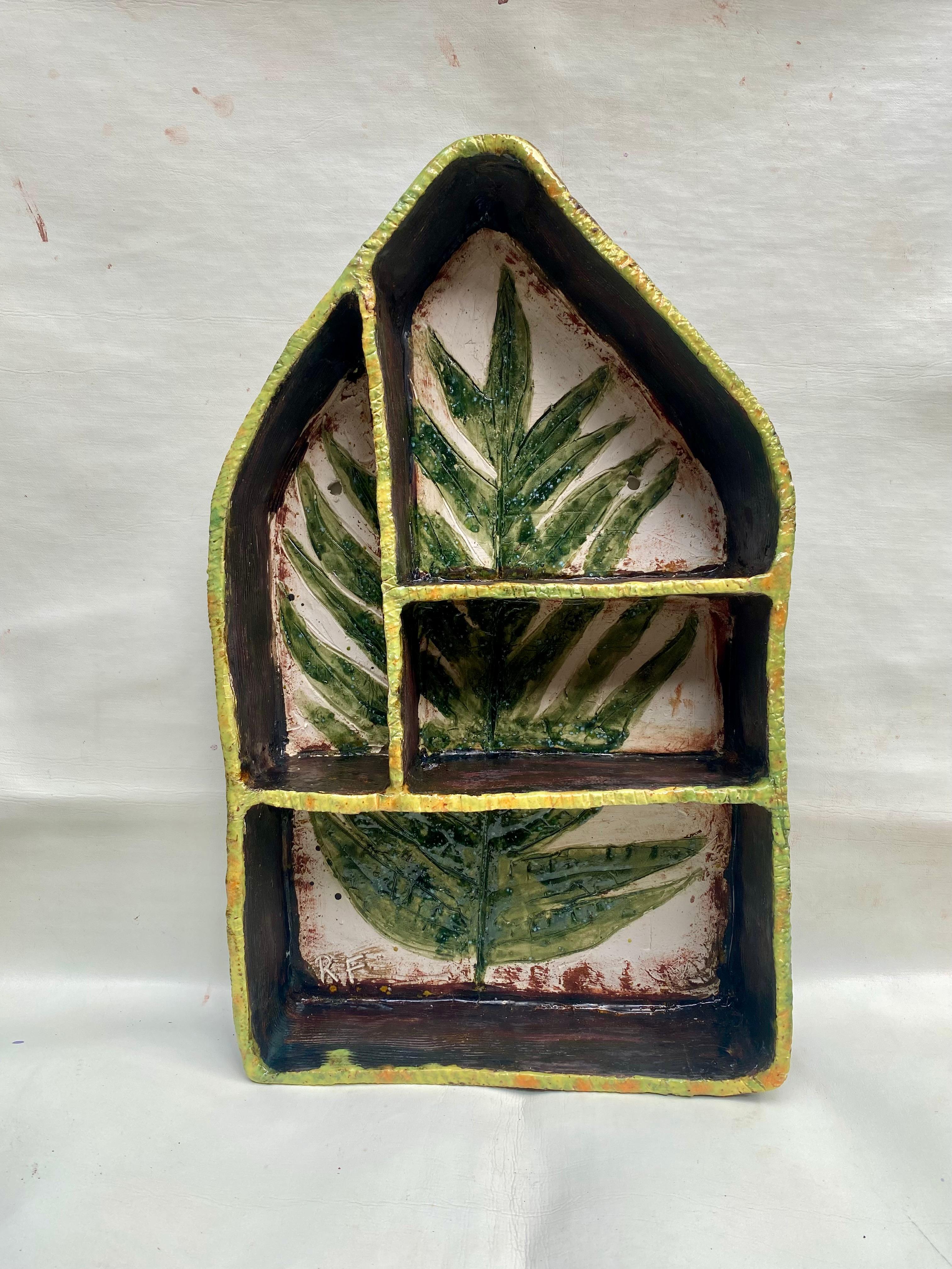 Estante de Cerámica Esmaltada Hand Made

Se ofrece a la venta una estantería funcional de cerámica vidriada hecha a mano, firmada y fechada por Rexx Fischer. Rexx es pintor y ceramista. An He es hijo del artista Warren Fischer. 
