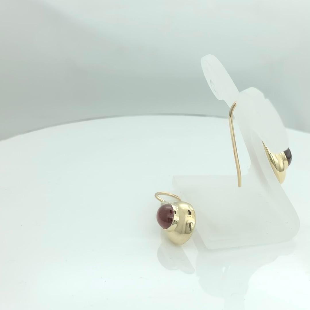 Art Deco Hand made gold earrings with cabochon garnet For Sale