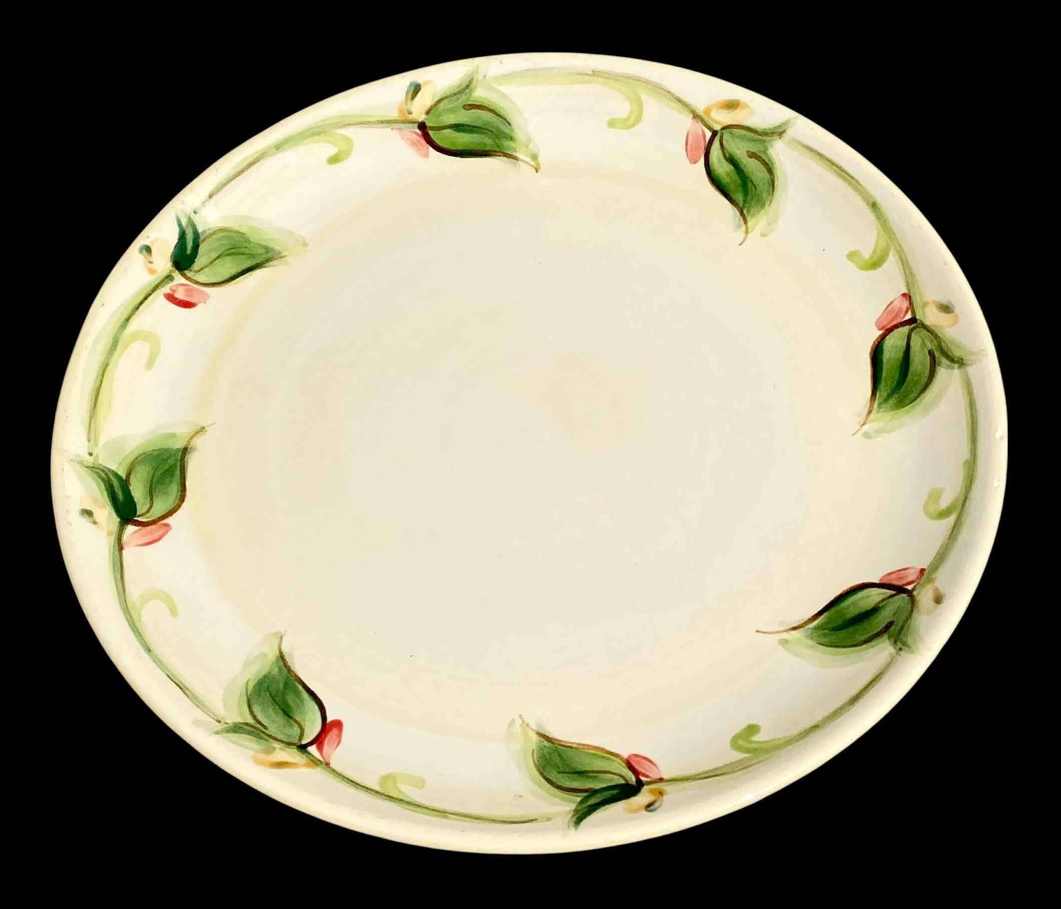 Hand Made Peint à la main Gail Pittman Ceramic Chop Plate Signed And Dated 2007 en vente 2