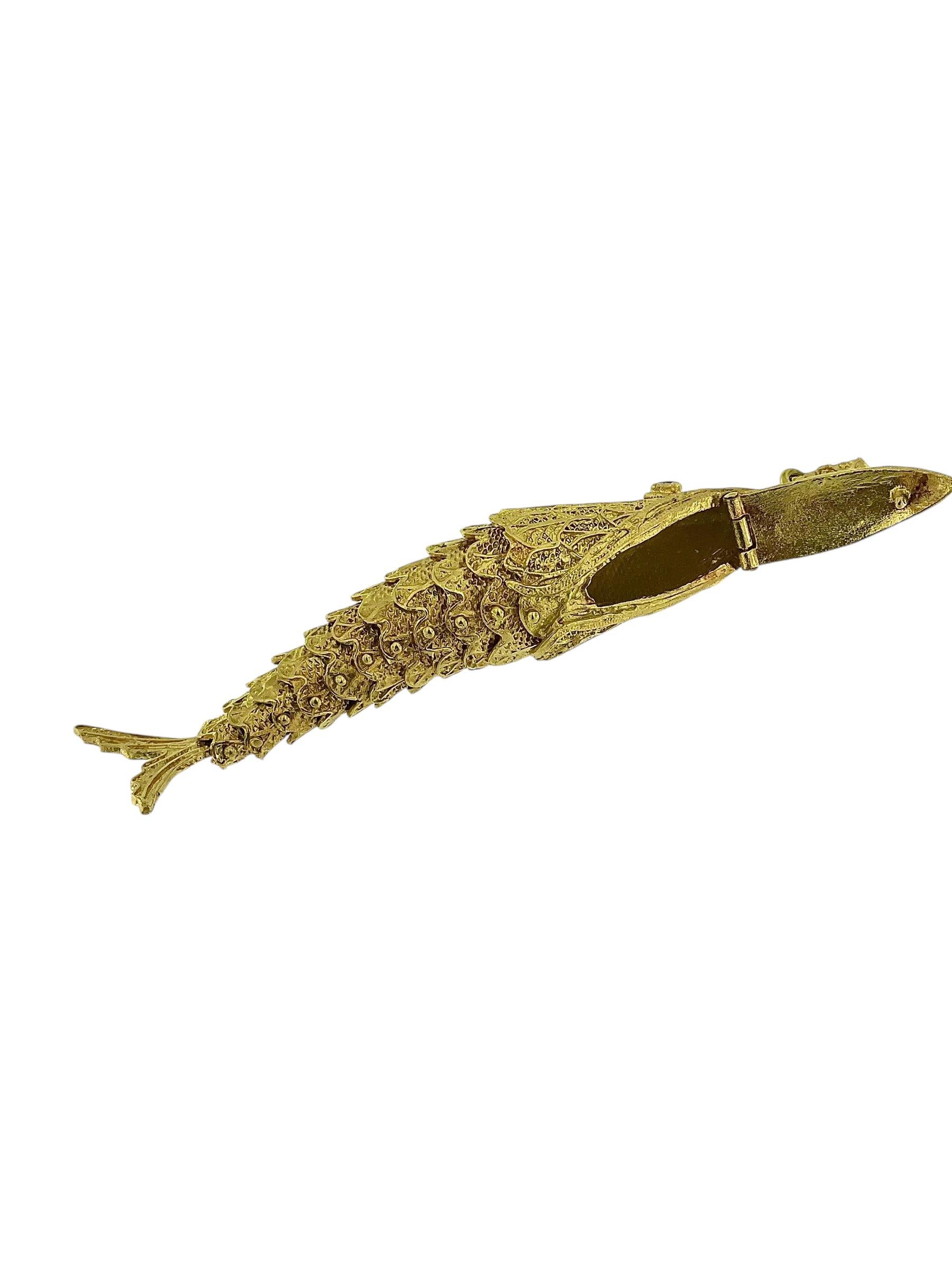 Women's or Men's Hand-Made Italian Yellow Gold Fish Pendant with Rubies For Sale