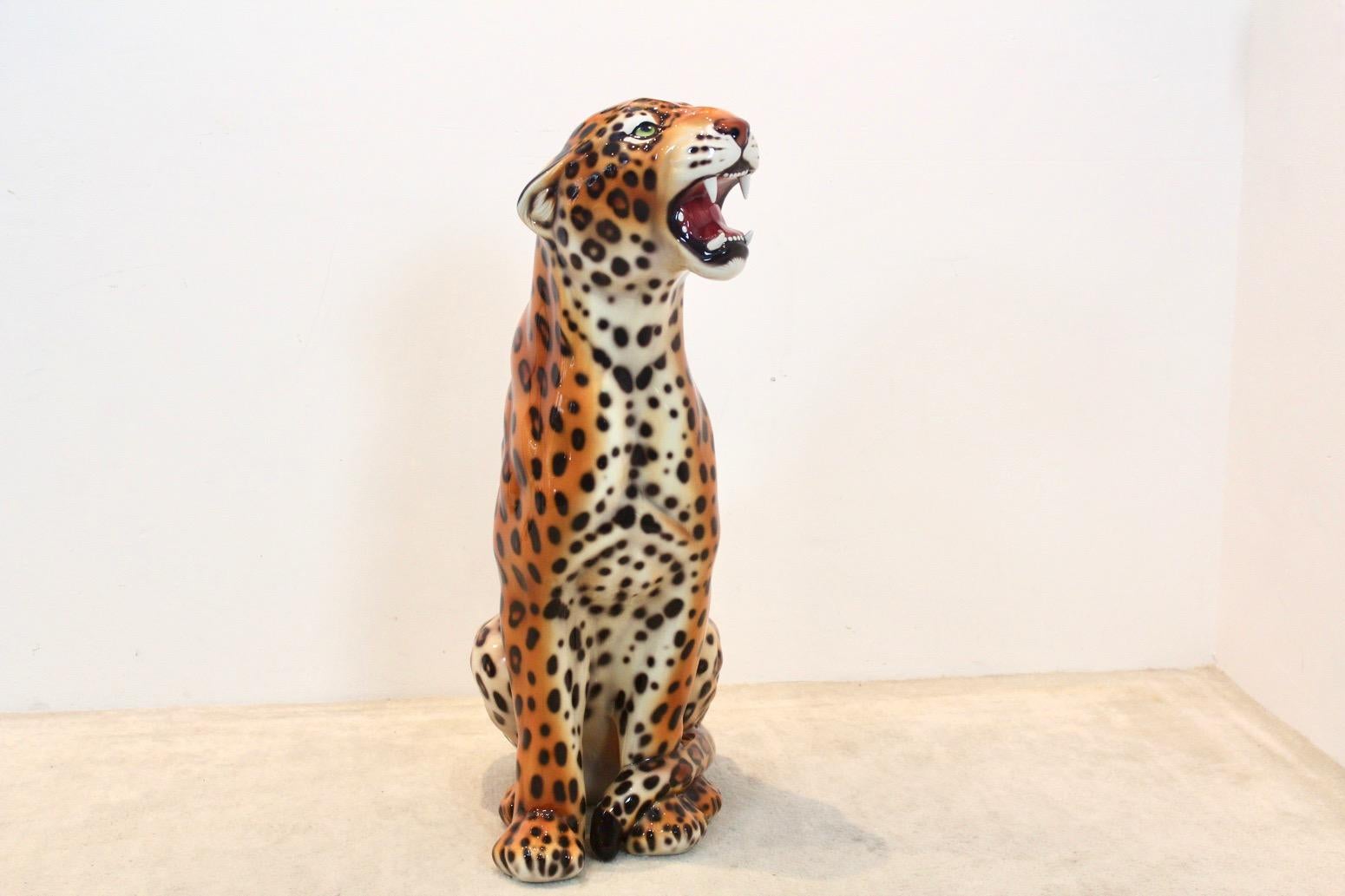 Hand Made Life Size Italian Ceramic Leopard Sculpture In Good Condition In Voorburg, NL