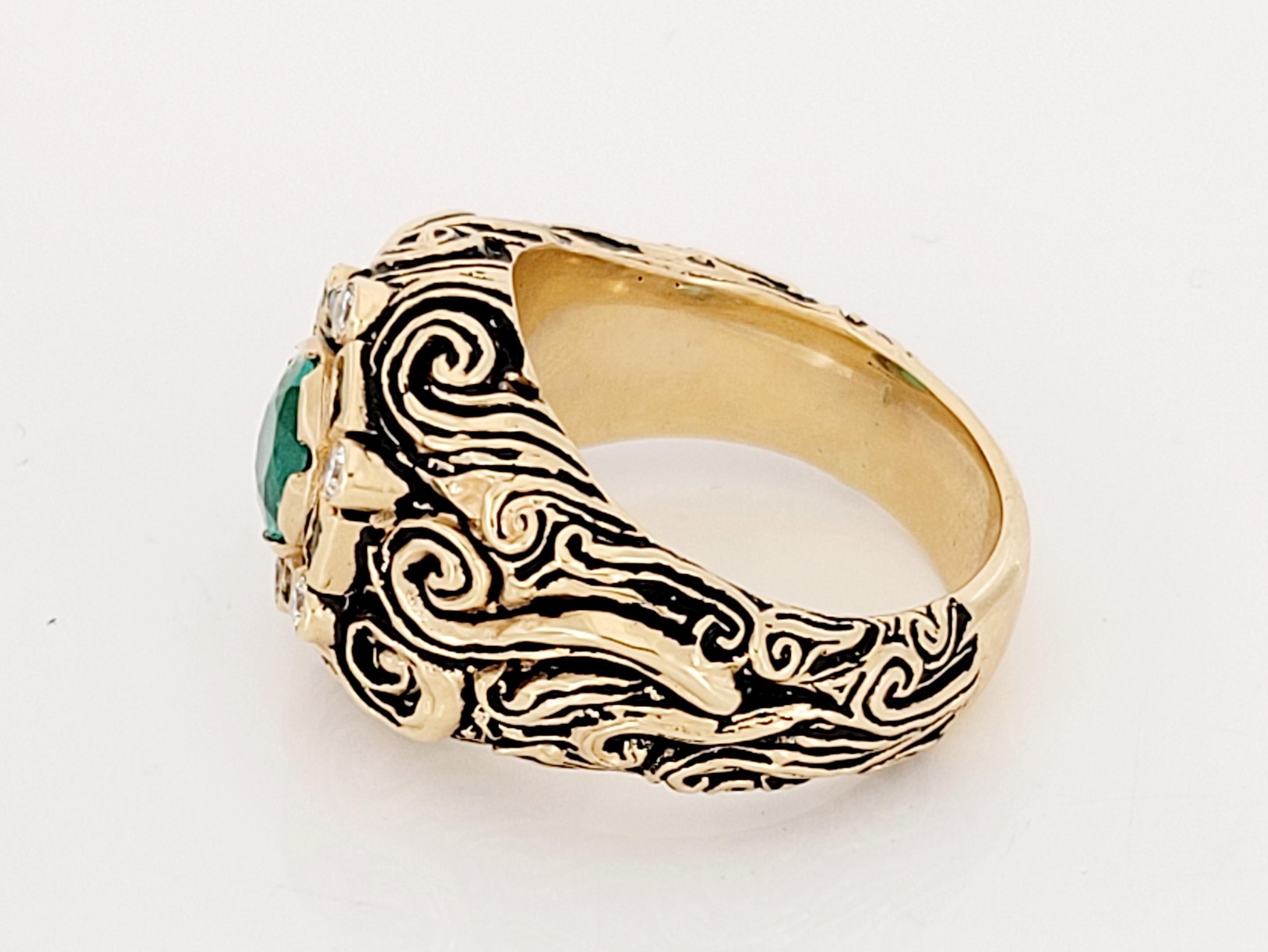 Hand Made Herren Smaragd Ring in 14K Gelbgold Größe 9 (Rundschliff) im Angebot