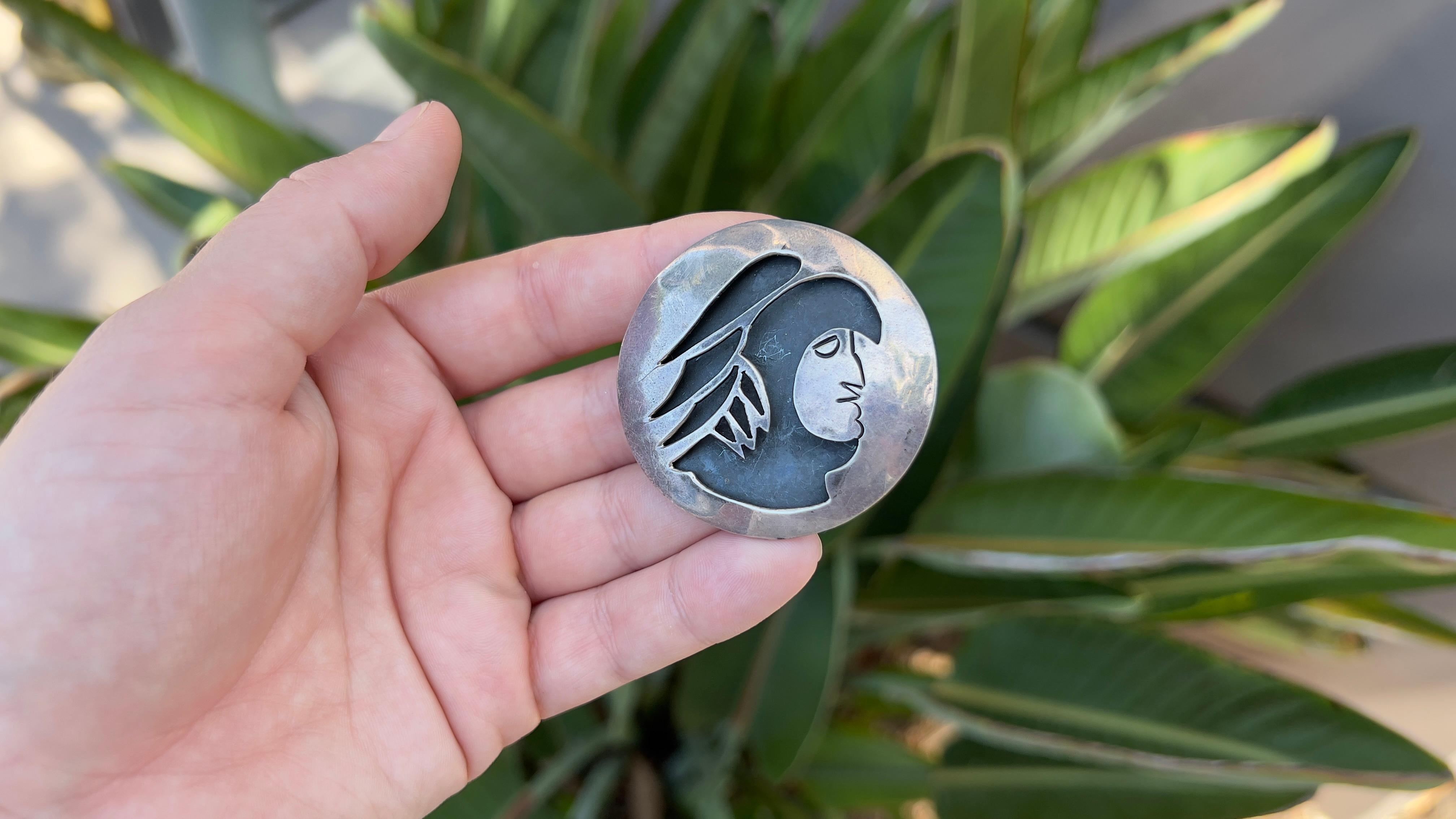 Handgefertigte mexikanische Silberbrosche Pin im Zustand „Hervorragend“ im Angebot in Carlsbad, CA