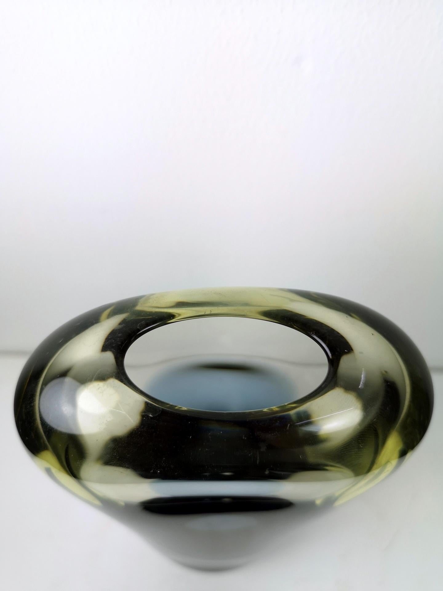 Hand Made Murano Glass Vase with Gradient Color, 1970s For Sale 2