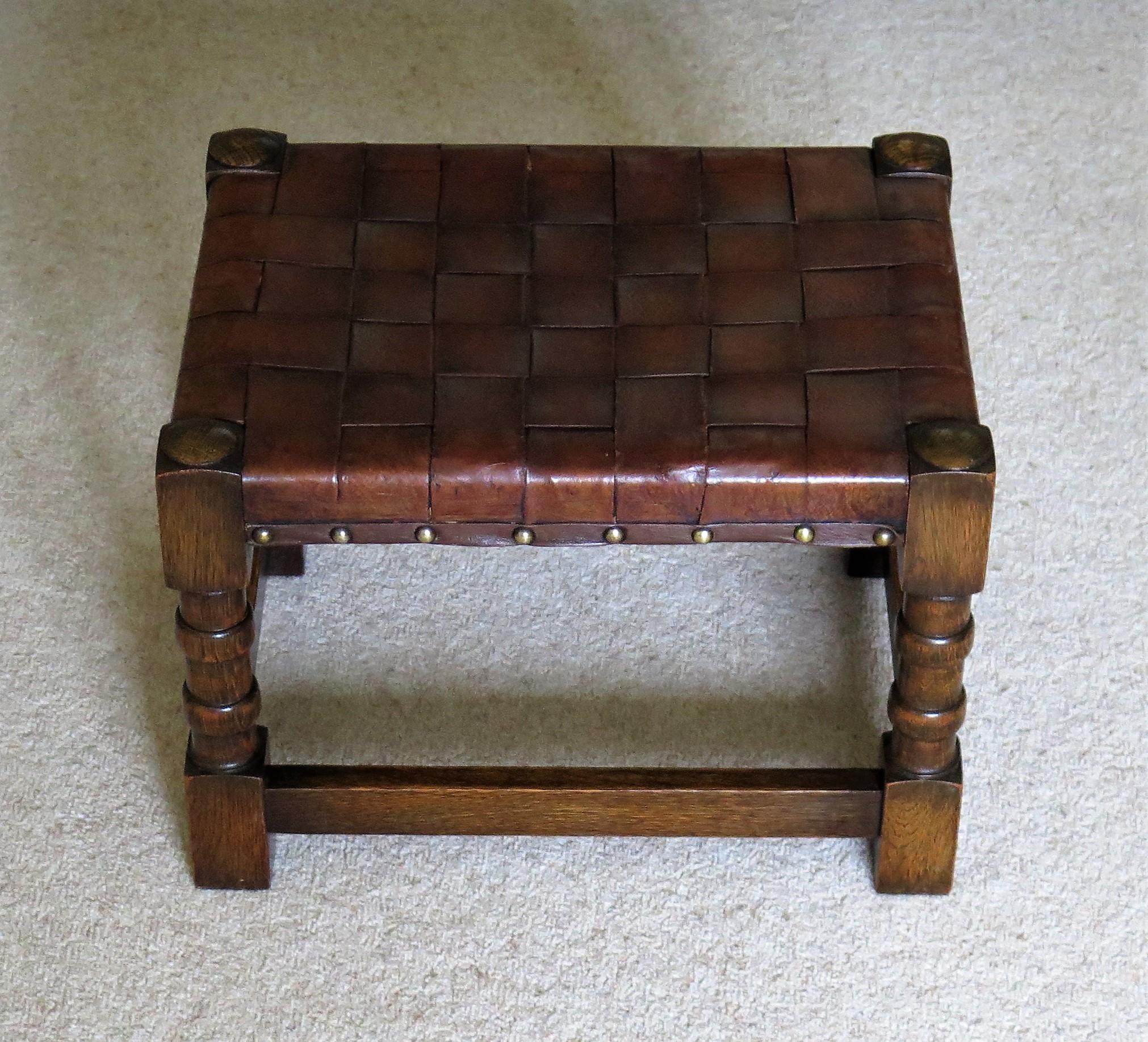 Handmade Oak Stool with Leather Strap Top, Arts & Crafts Late 19th Century For Sale 2