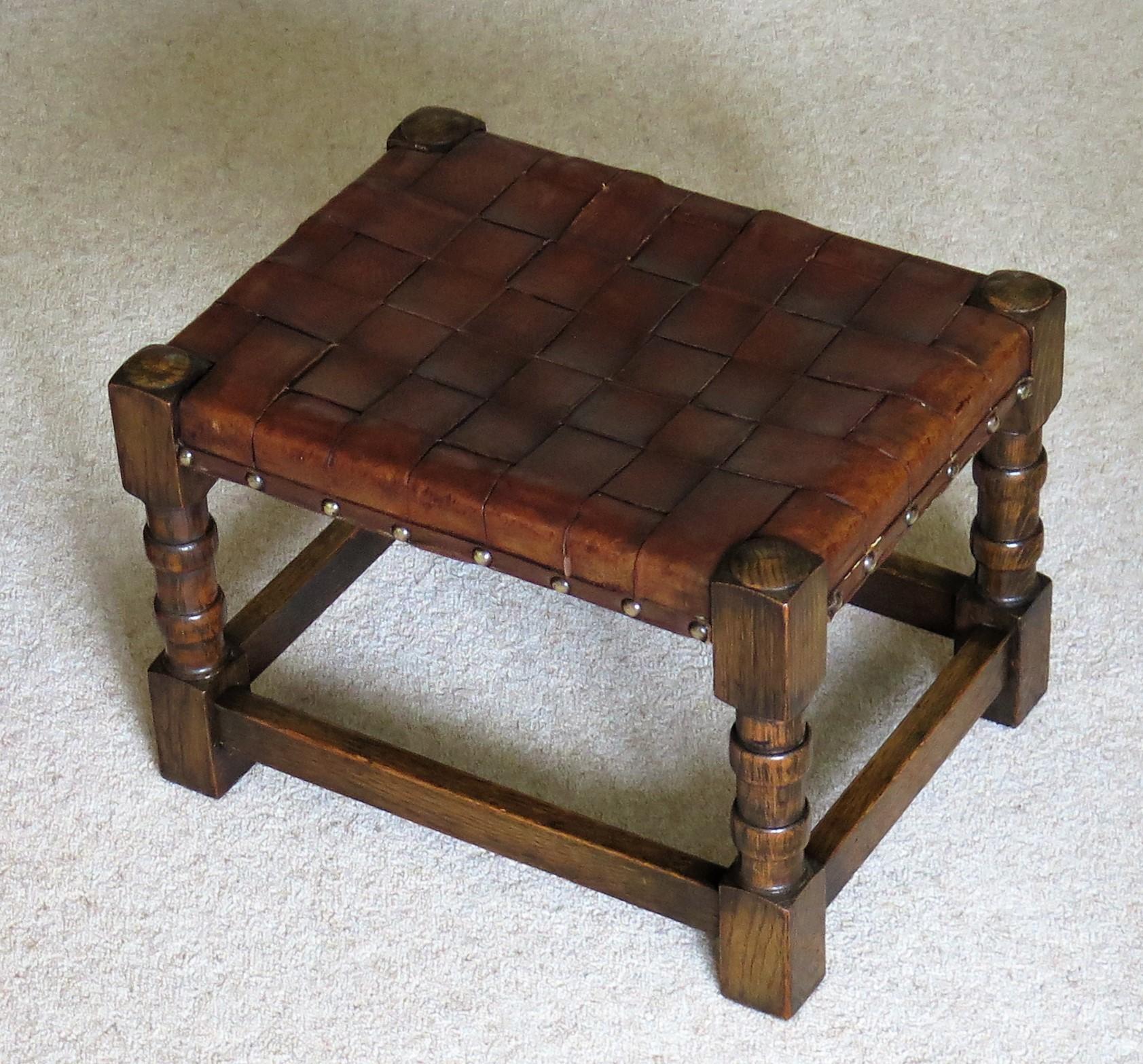 Handmade Oak Stool with Leather Strap Top, Arts & Crafts Late 19th Century In Good Condition For Sale In Lincoln, Lincolnshire