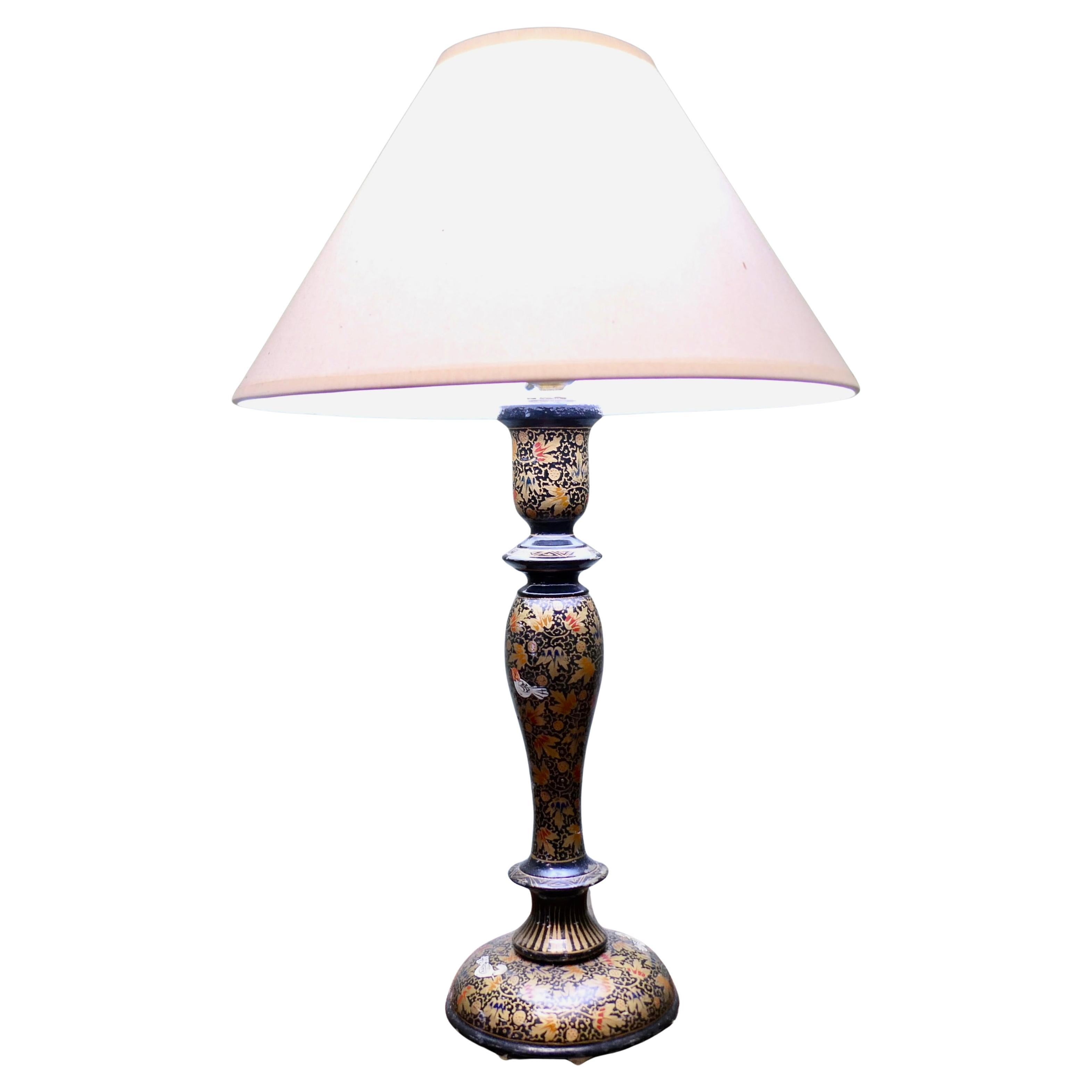 Hand Made Painted Table Lamp A very pretty piece