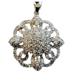 Cadena colgante Hand Made de oro blanco de 14 quilates con diamantes