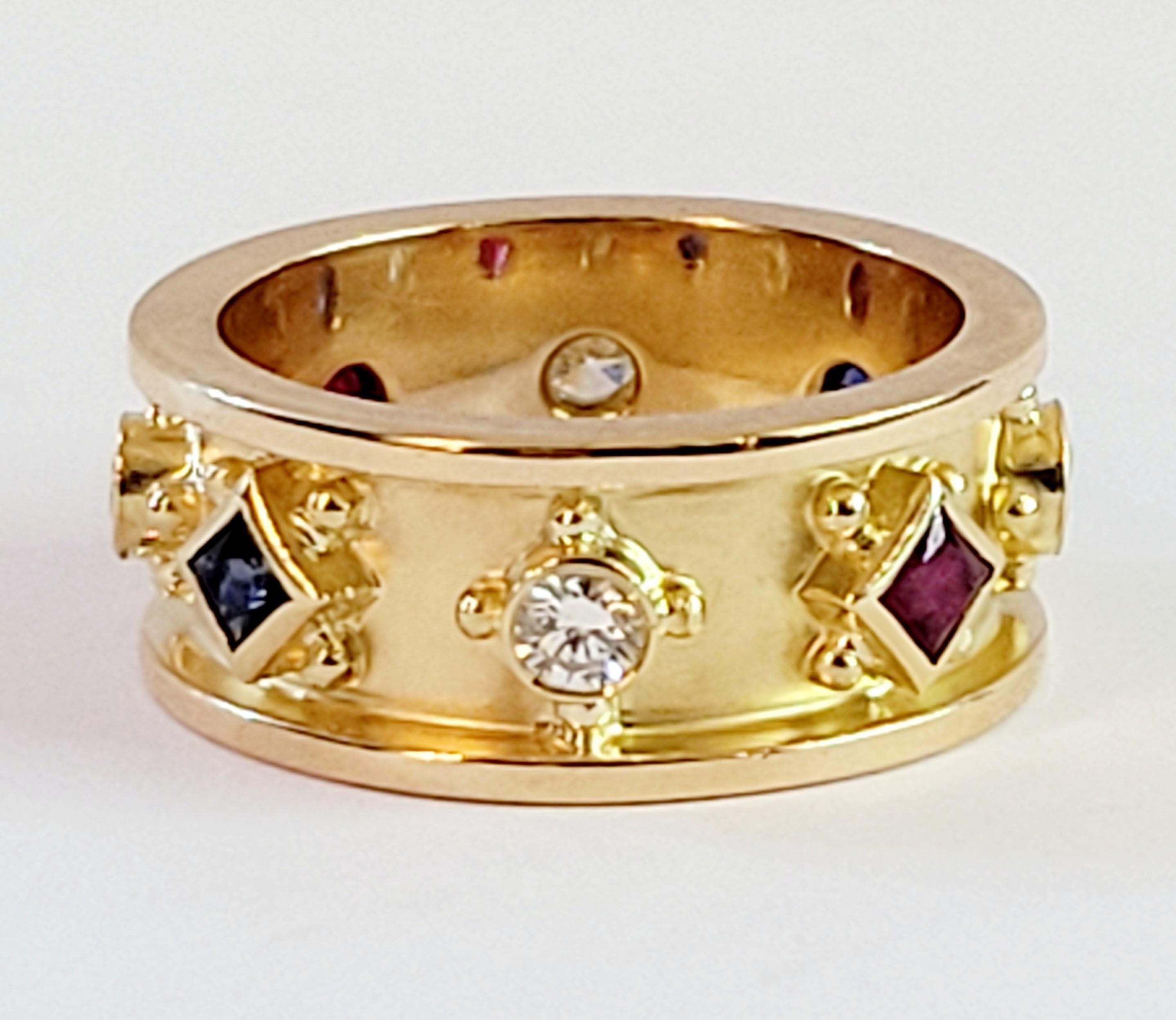 Round Cut Hand-Made Ring in 18K Yellow Gold with Diamonds, Sapphire, Ruby For Sale