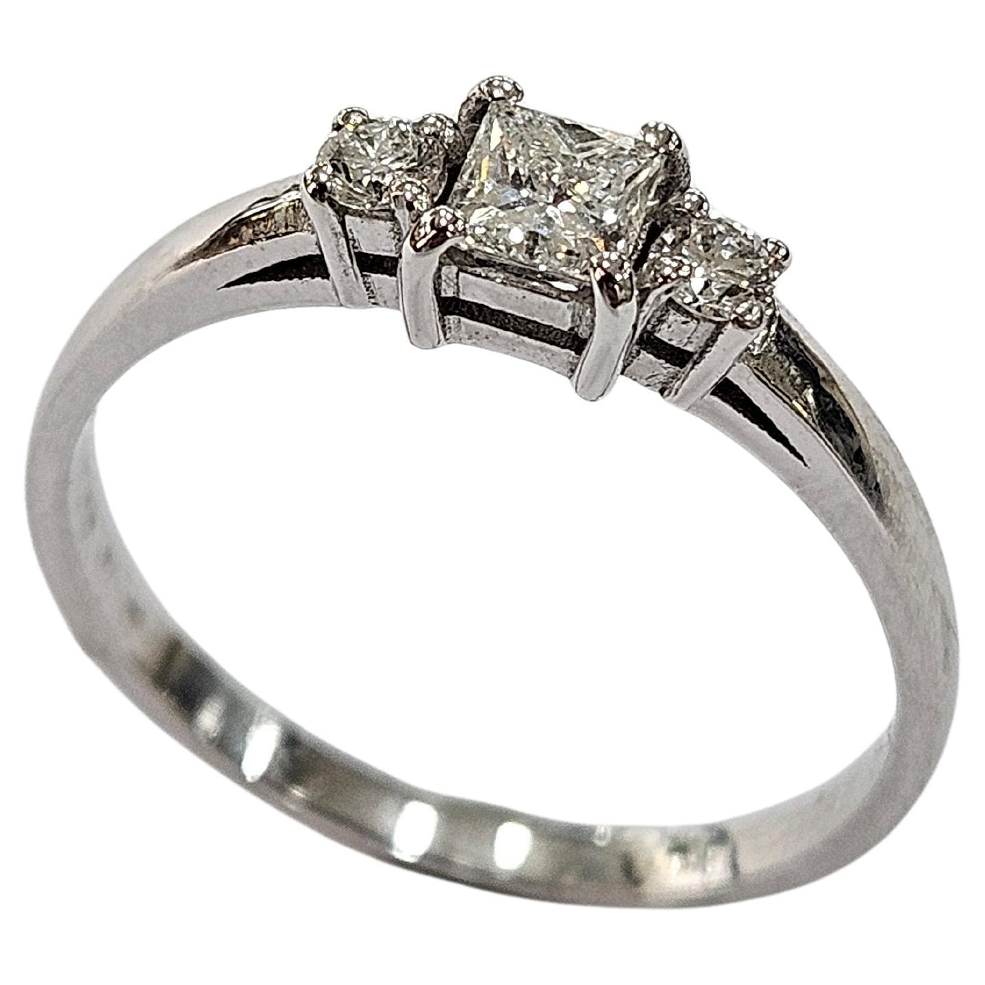 Bague Hand Made Diamant naturel taille princesse  0.20 Ct .Or blanc 18 Karat Neuf - En vente à MADRID, ES