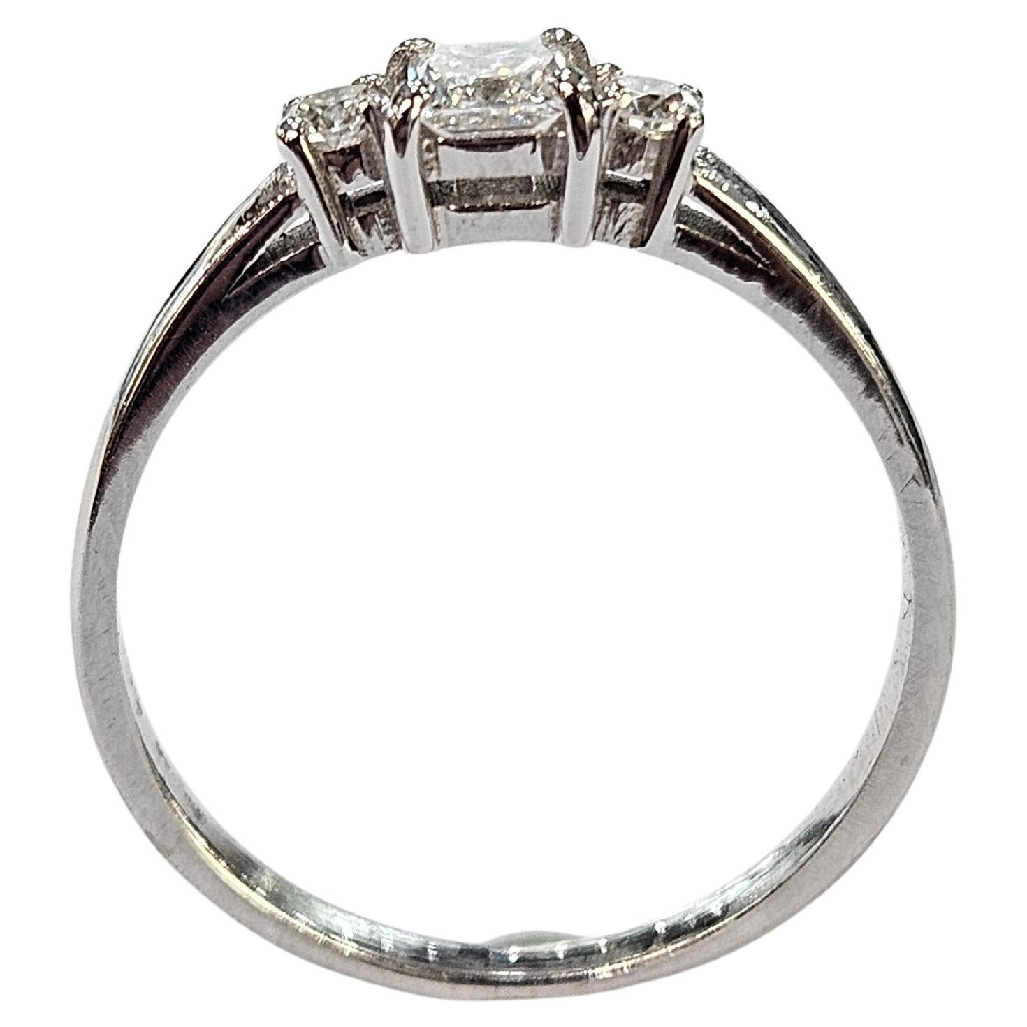 Bague Hand Made Diamant naturel taille princesse  0.20 Ct .Or blanc 18 Karat en vente 2