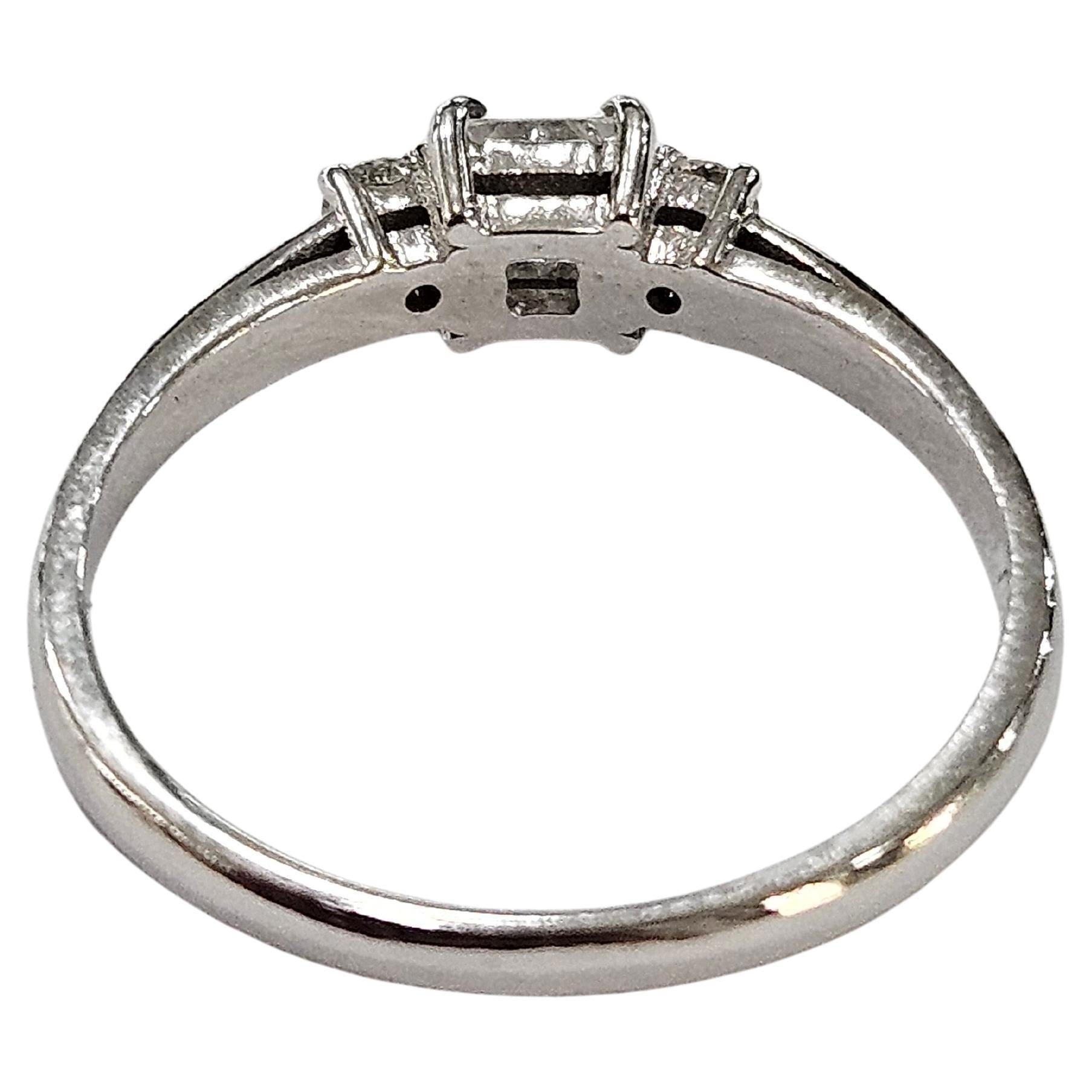Bague Hand Made Diamant naturel taille princesse  0.20 Ct .Or blanc 18 Karat en vente 3