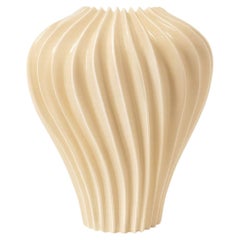 Vase sculptural en céramique fait à la main par Claudia Frignani Italie Contemporary