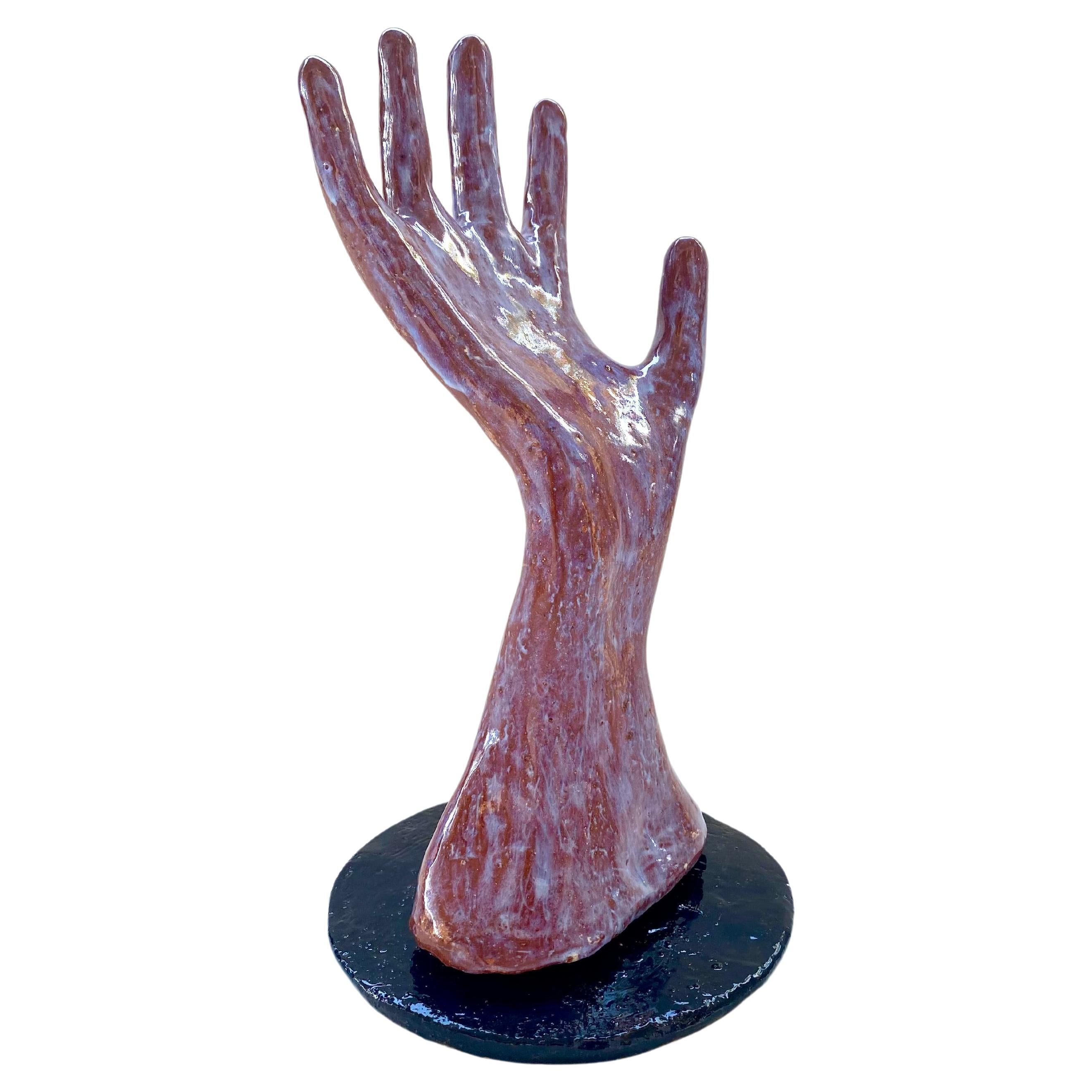 Hand Made Sculptural Glazed Ceramic Hand Jewelry Display Functional Art (Présentoir de bijoux à main en céramique émaillée fait à la main)