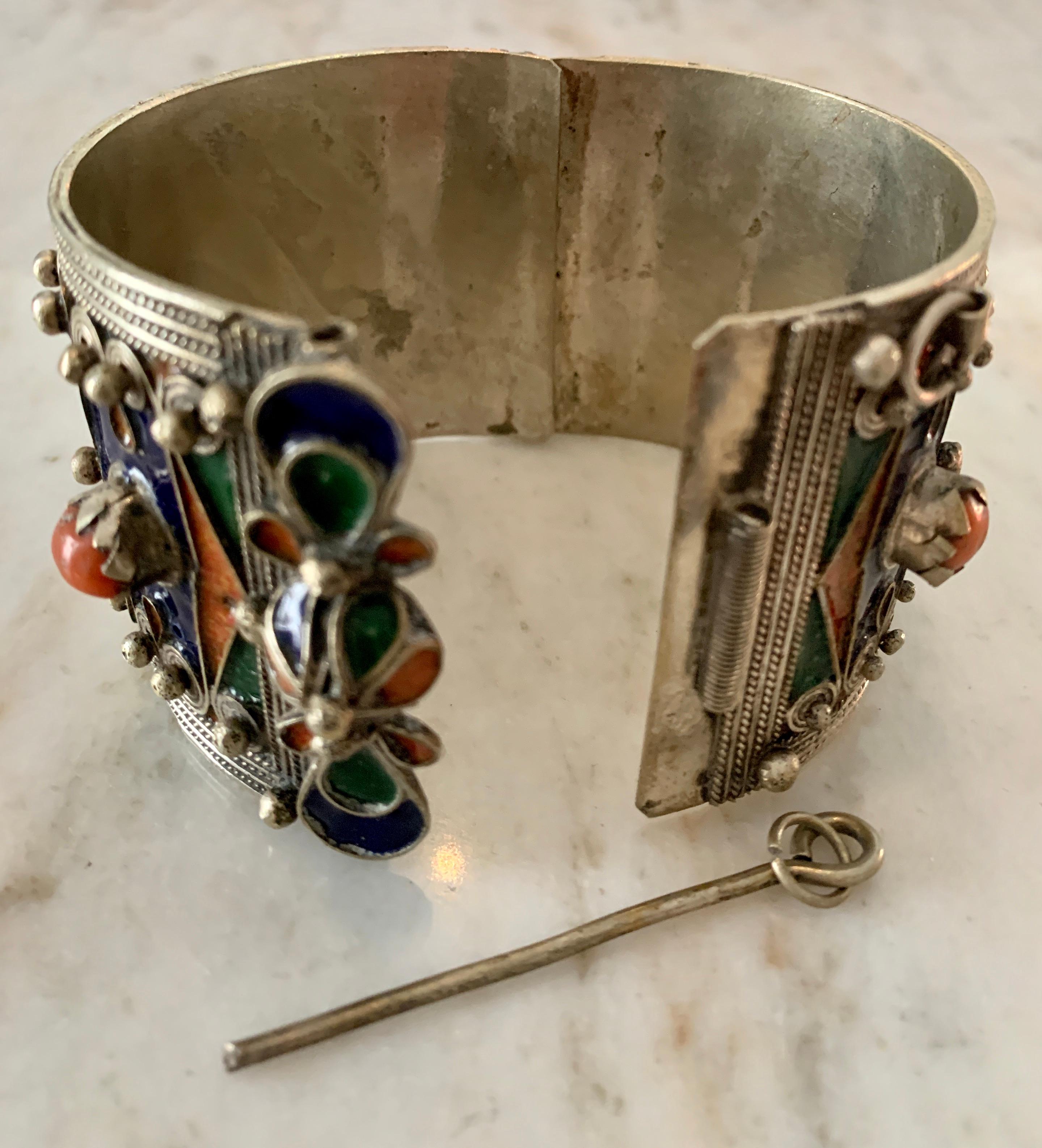 Handmade Silver and Enamel Bracelet Cuff In Good Condition For Sale In Los Angeles, CA