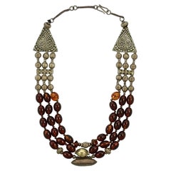 Hand Made Collar de cuentas de ámbar coñac pulido de tres vueltas y tono plateado