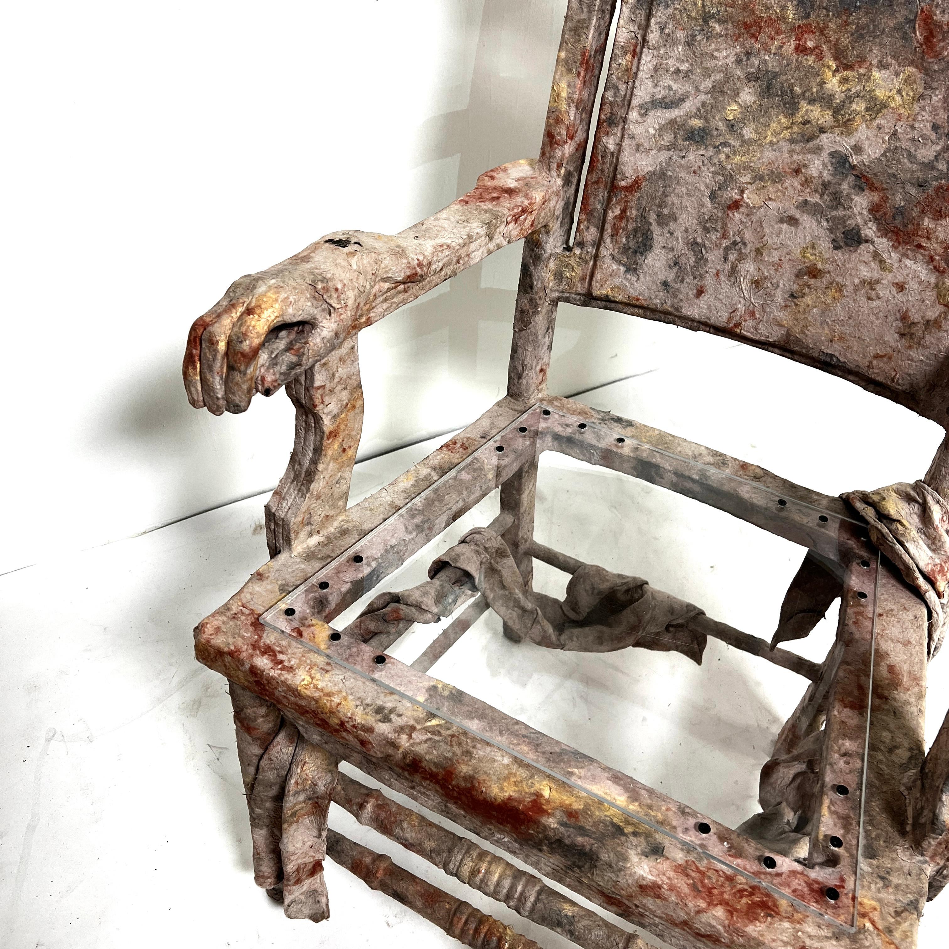 Ensemble table et chaise en papier maché fait à la main en Studio Craft par Ann Johnson Bon état - En vente à Peabody, MA