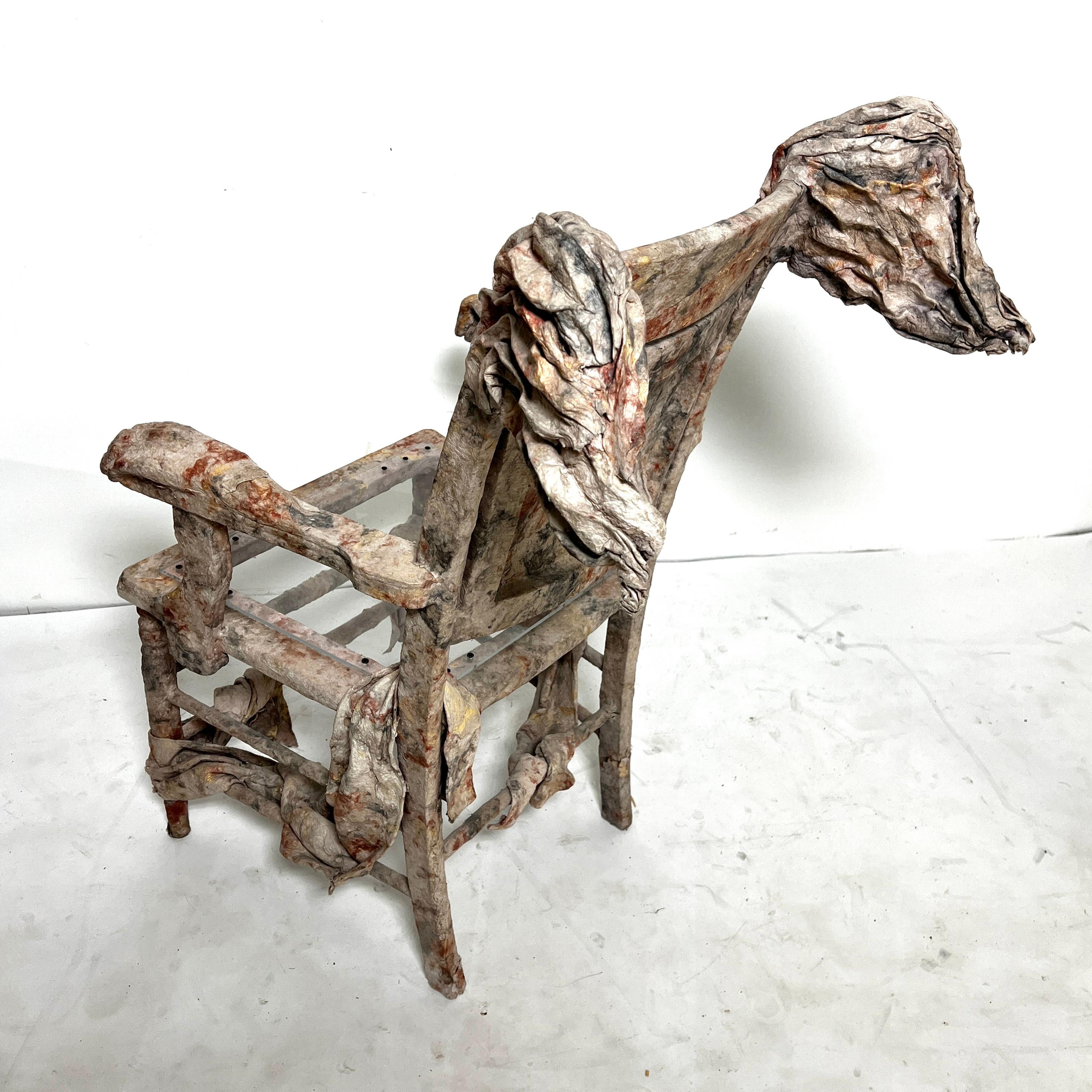 Fin du 20e siècle Ensemble table et chaise en papier maché fait à la main en Studio Craft par Ann Johnson en vente