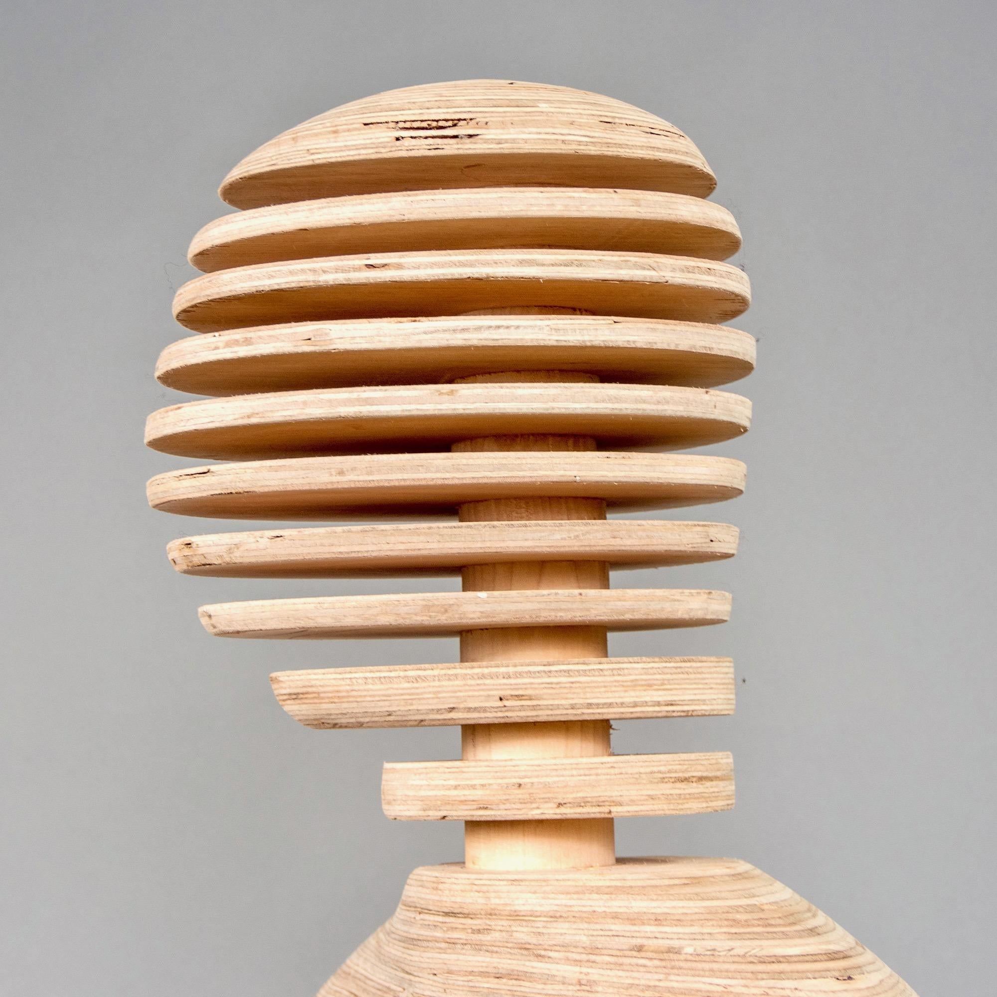 Manichino in legno di arte popolare stilizzato Hand Made In condizioni ottime in vendita a Troy, MI
