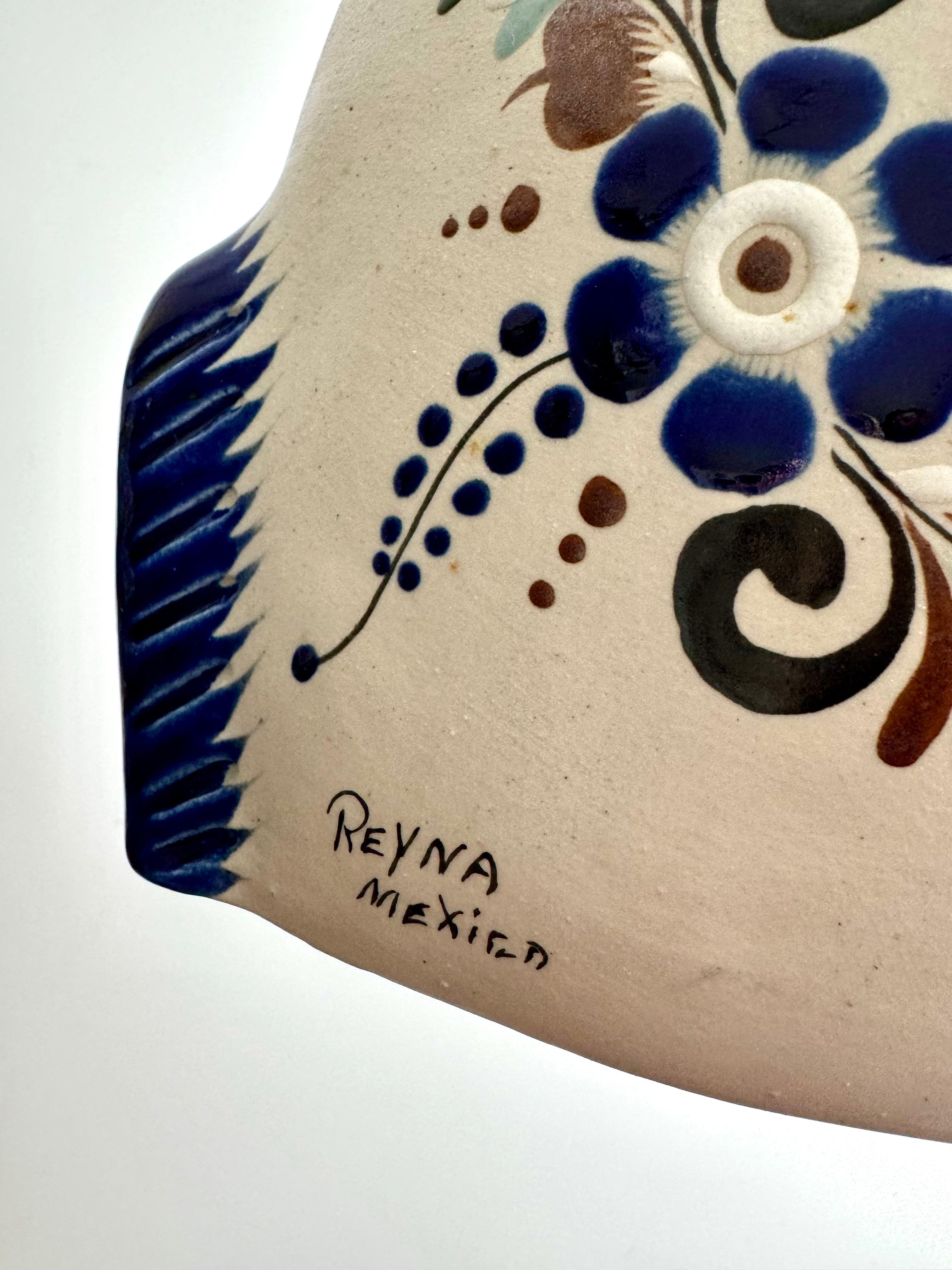 Hand-made Tonala Pottery Folk Art Fish Vase Made in Mexico  For Sale 3