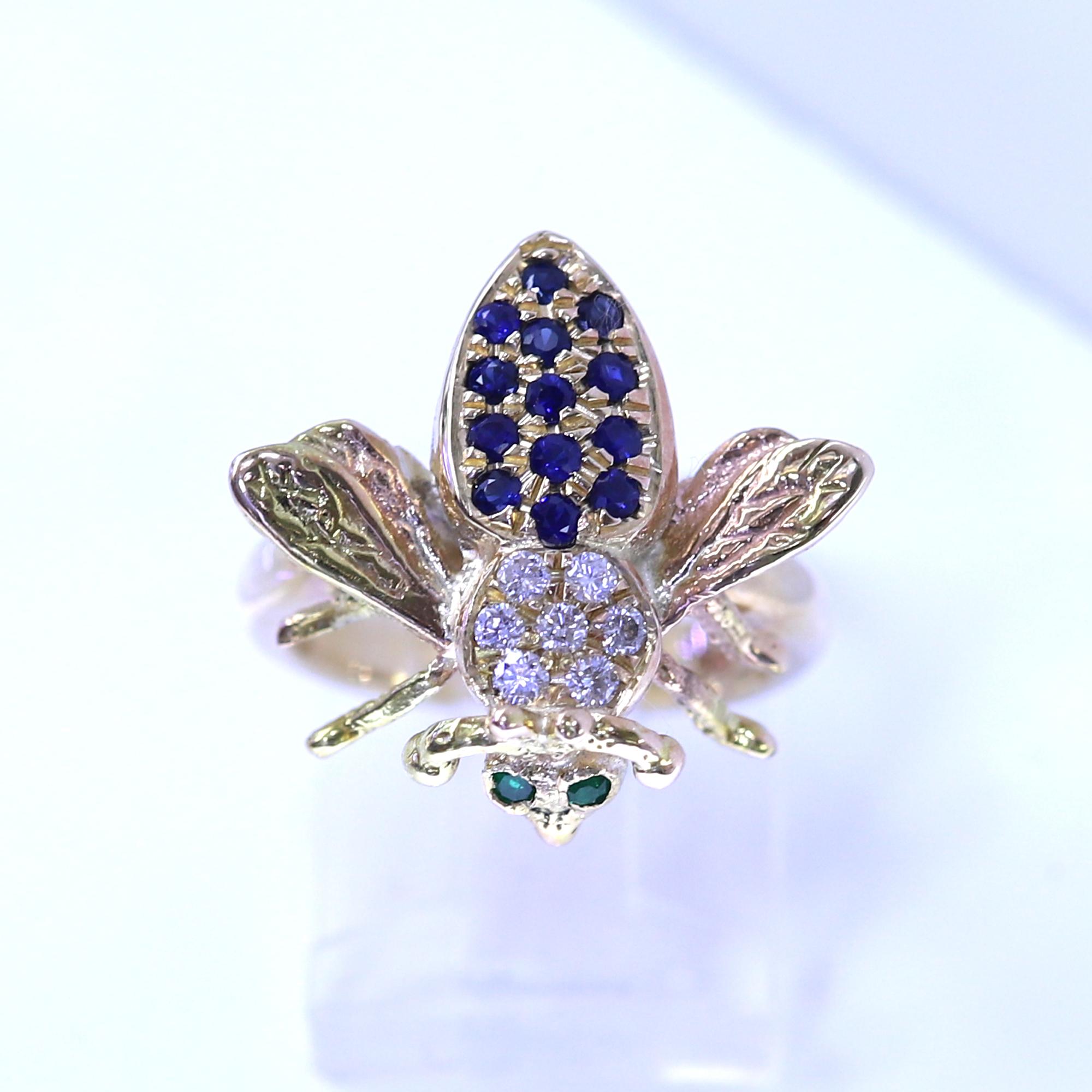Hand Made Vintage Bee Ring 14 Karat Yellow Gold Animal Jewelry circa 1940 For Sale 2