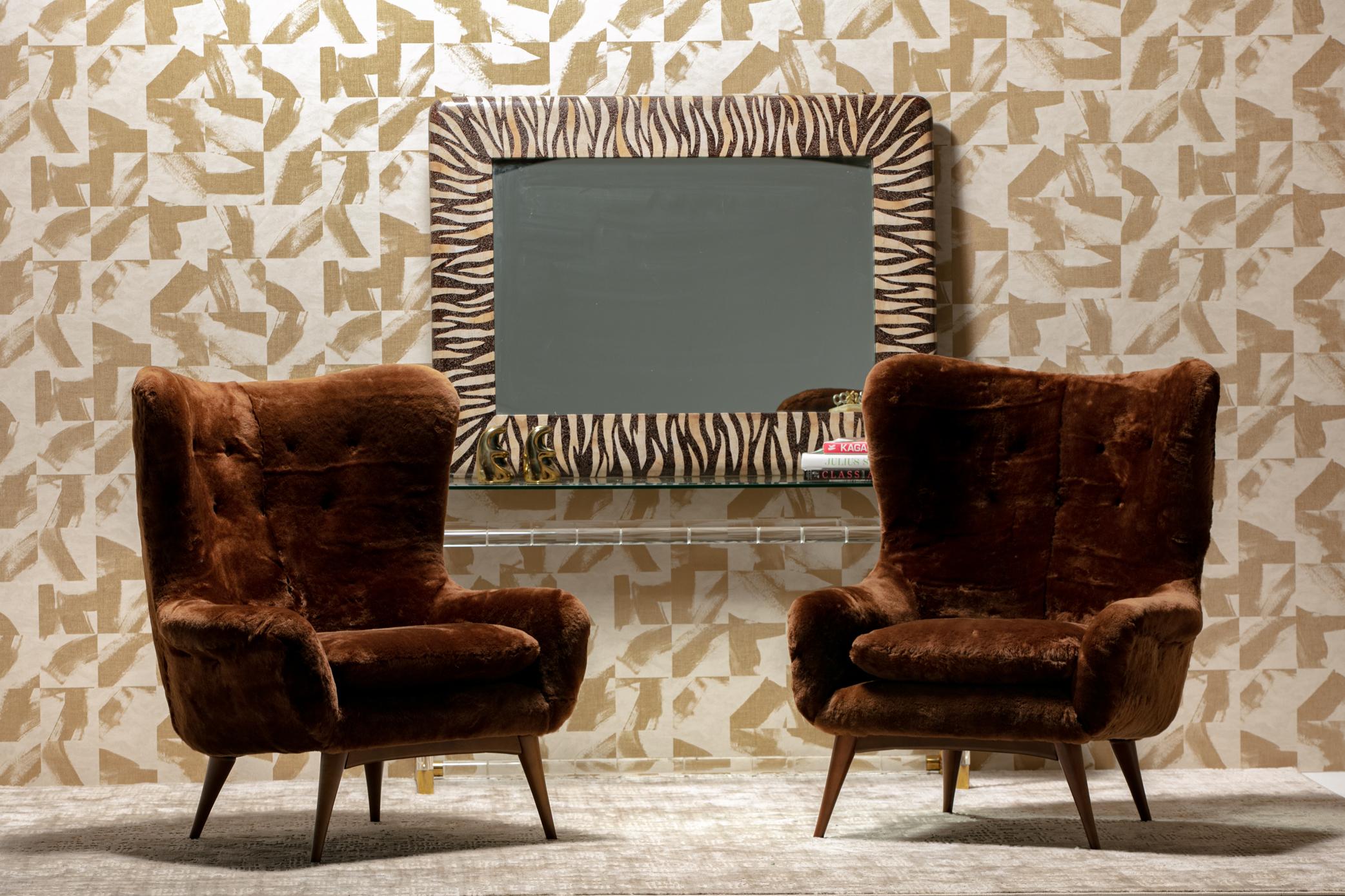 Gorgeous hand made 1980s Maitland Smith mirror made of crushed eggshells applied by hand onto a wooden frame to create a Zebra Motif pattern reminiscent of the highly prized and sought after Art Deco period eggshell pieces by acclaimed designer Jean
